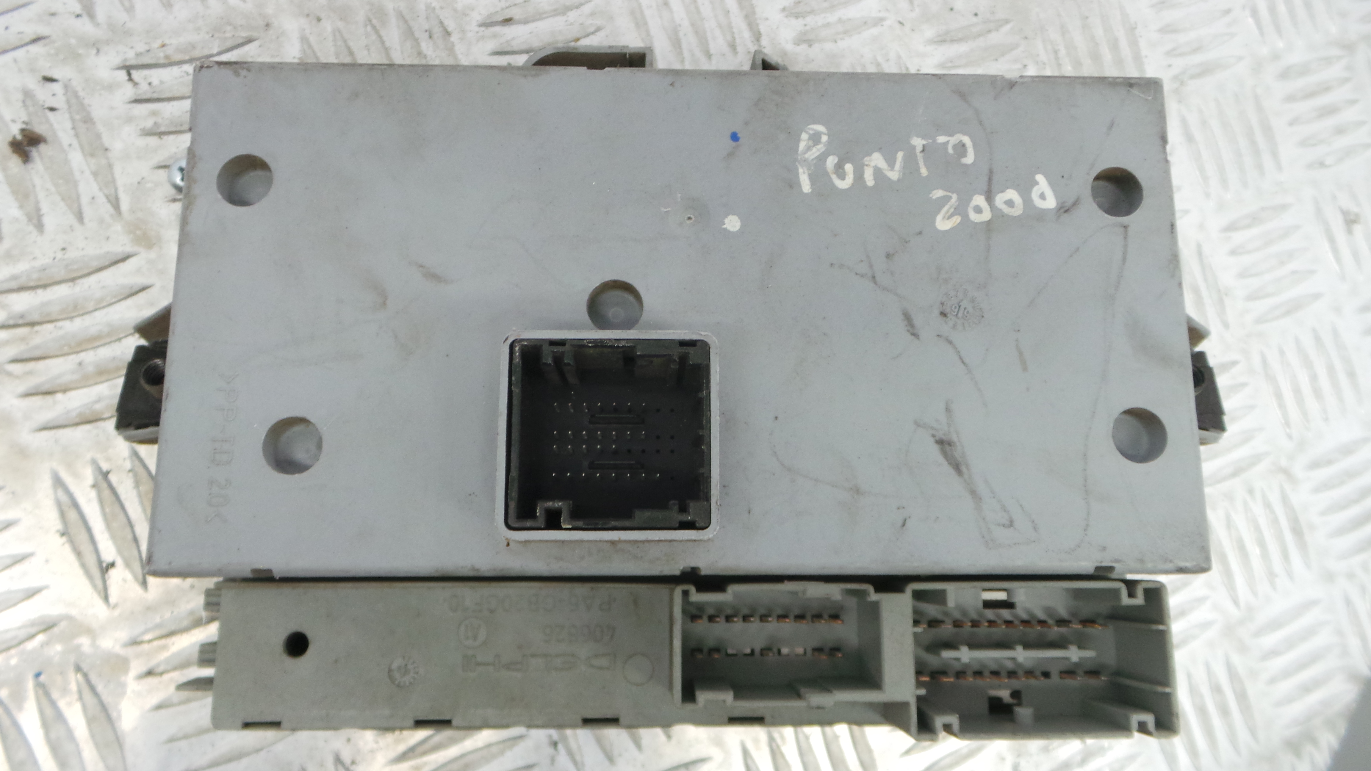 Caixa dos Fusíveis / BSI / UCH / SAM 46774358 - FIAT PUNTO (188_)-33129631