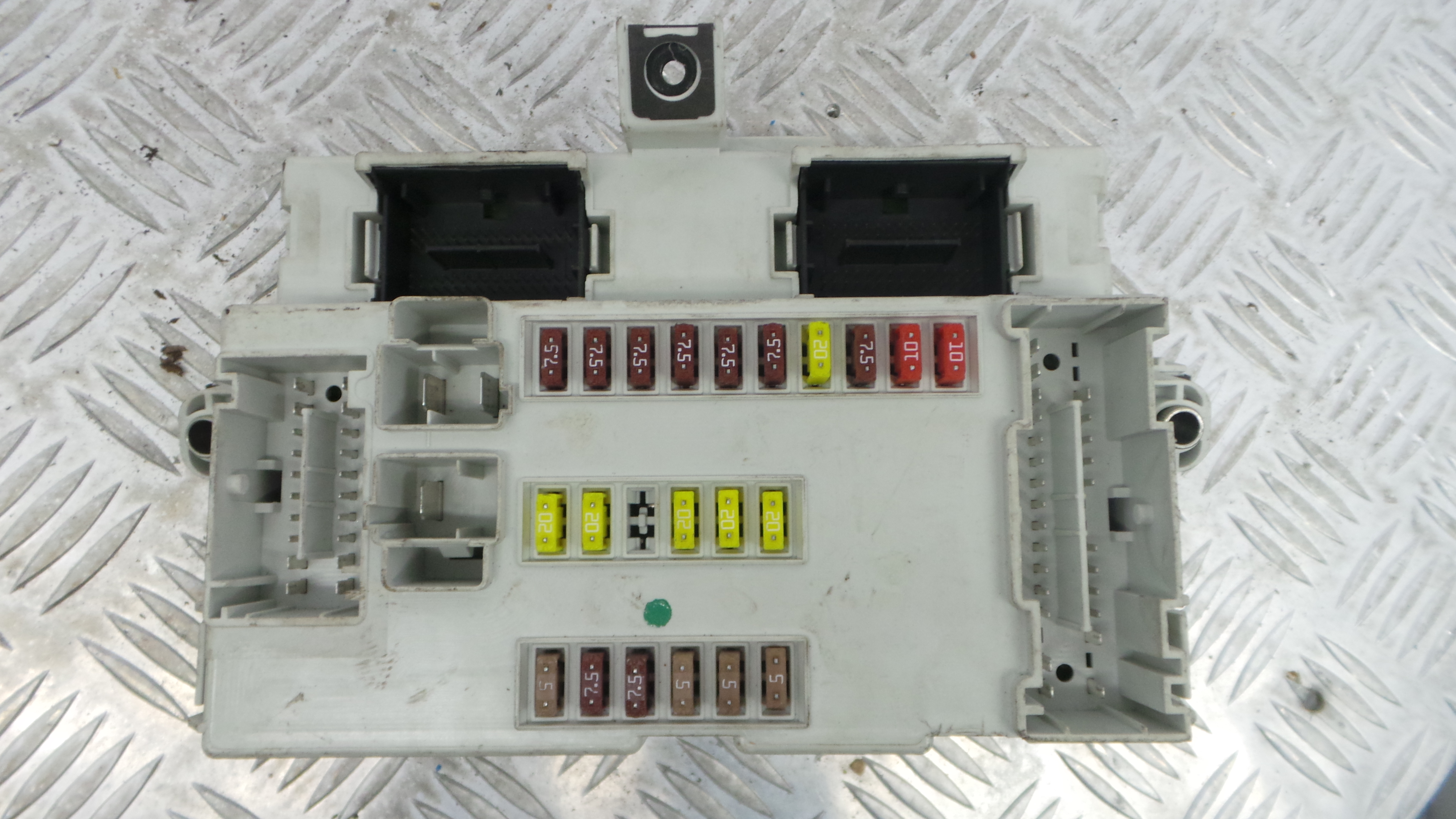 Caixa dos Fusíveis / BSI / UCH / SAM 50520758 - ALFA ROMEO GIULIETTA (940_)-33129640