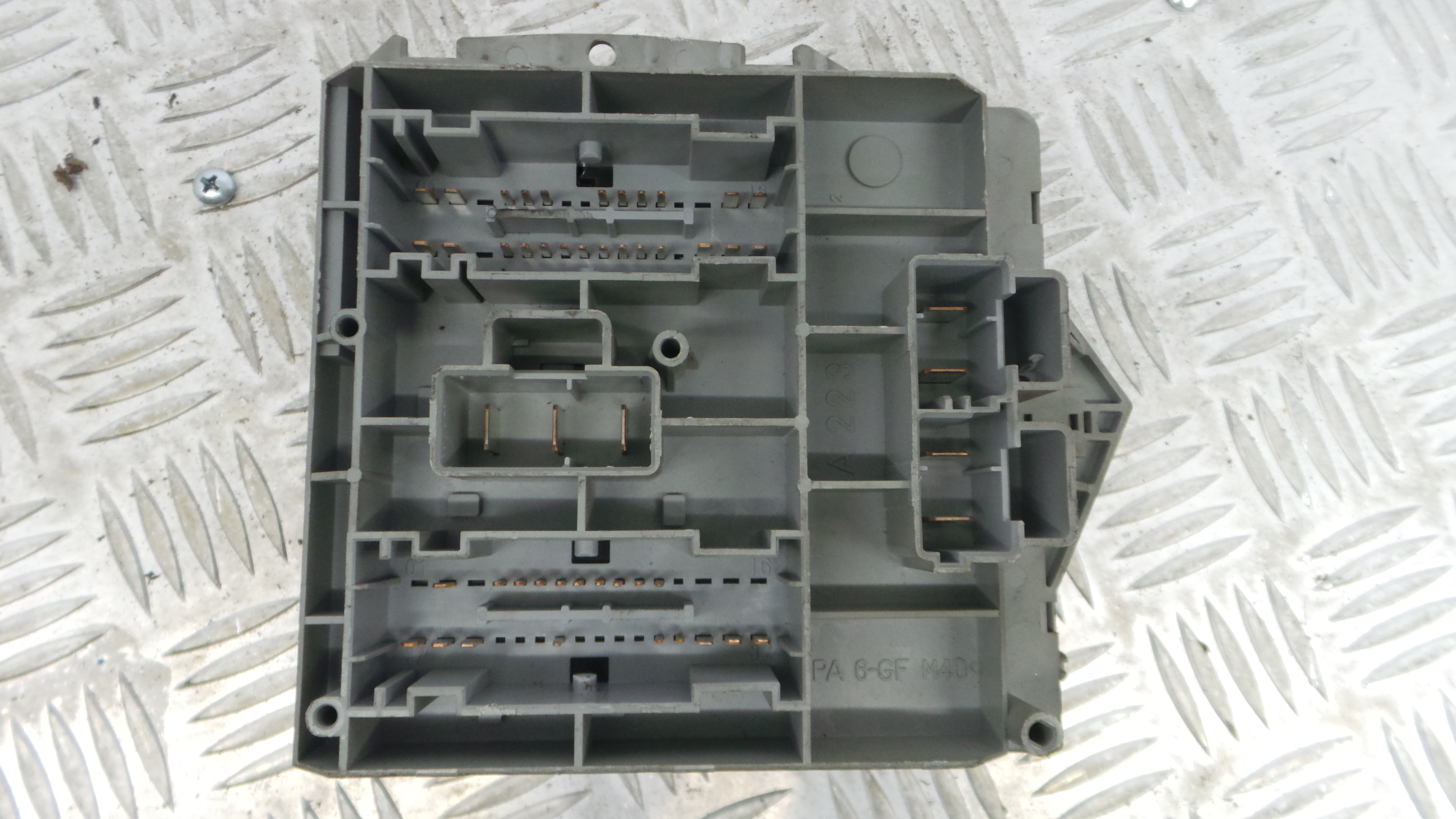 Caixa dos Fusíveis / BSI / UCH / SAM 46763646 - FIAT PUNTO (188_)-33129755