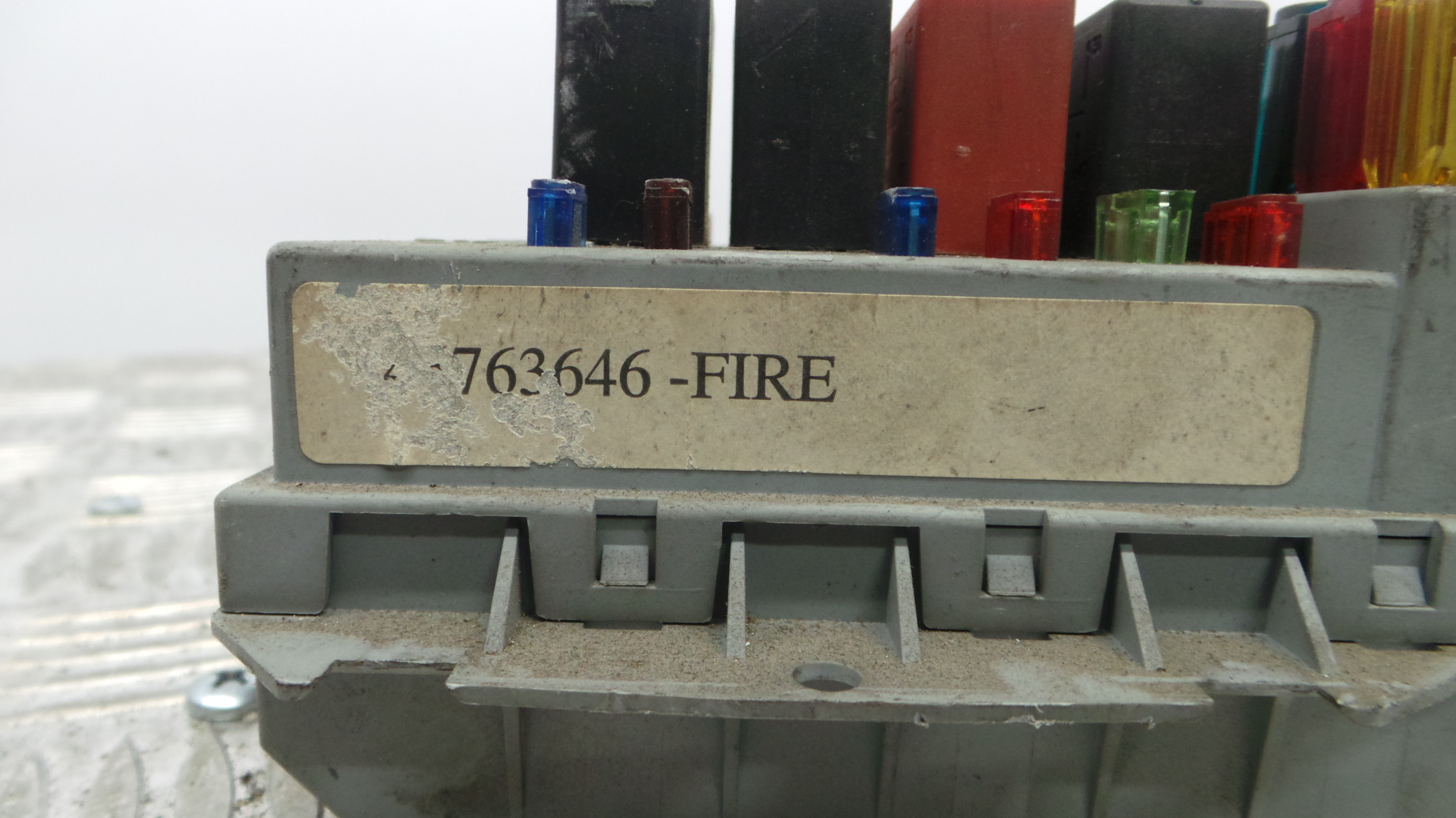 Caixa dos Fusíveis / BSI / UCH / SAM 46763646 - FIAT PUNTO (188_)-33129755