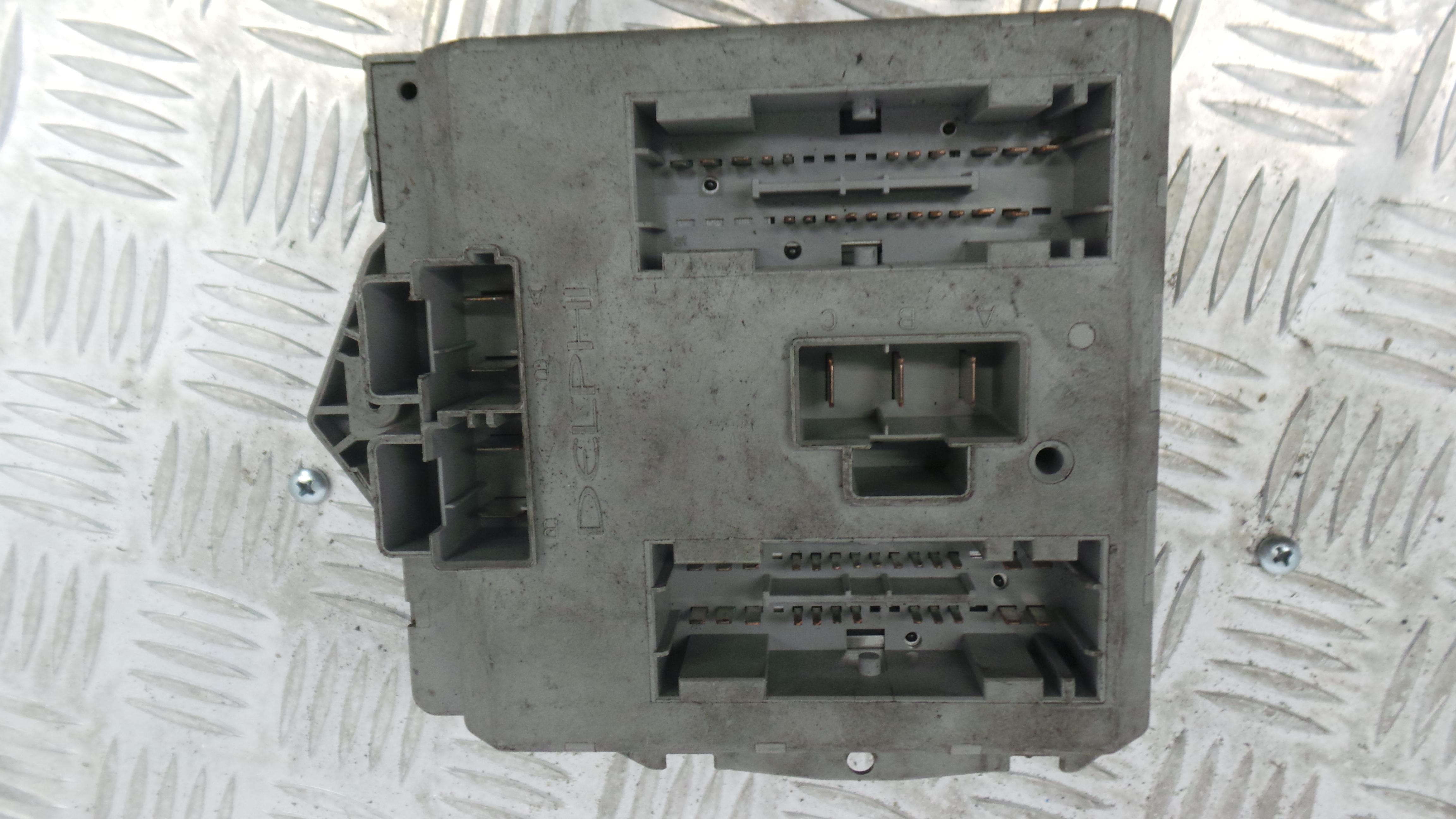 Caixa dos Fusíveis / BSI / UCH / SAM 46766773 - FIAT PUNTO (188_)-33129801