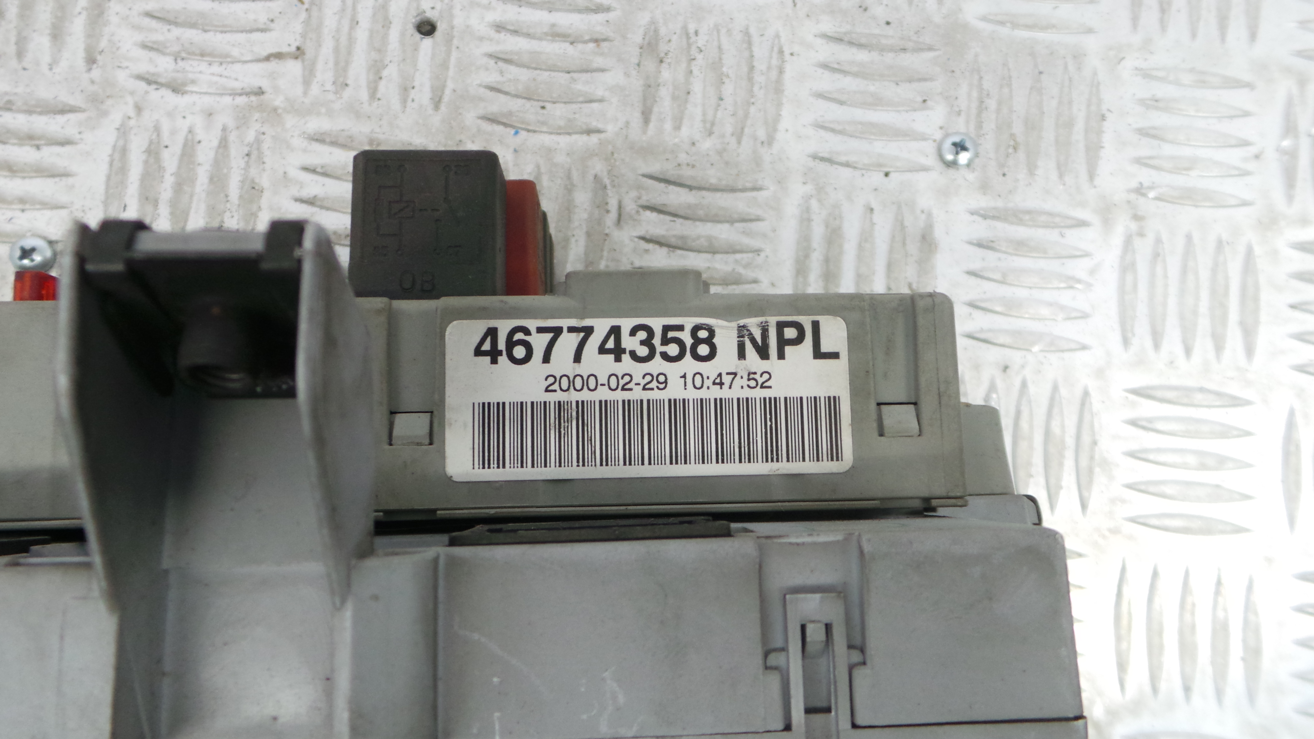 Caixa dos Fusíveis / BSI / UCH / SAM 46774358 - FIAT PUNTO (188_)-33129964