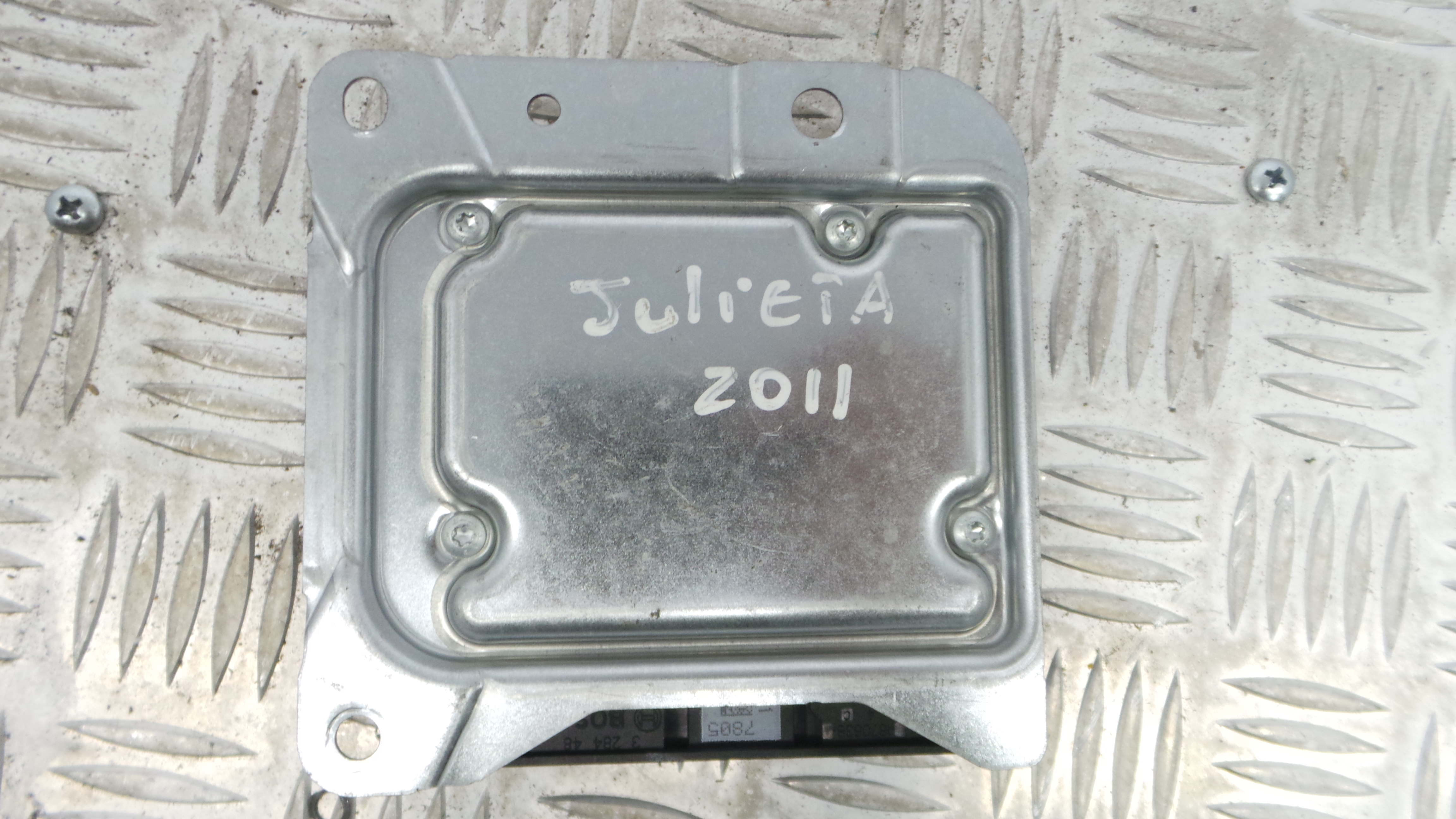 Centralina de Airbags 50520767 - ALFA ROMEO GIULIETTA Caixa/parte traseira inclinada (940_)-33133266 Centralina de Airbags 50520767 - ALFA ROMEO GIULIETTA Caixa/parte traseira inclinada (940_)-33133266