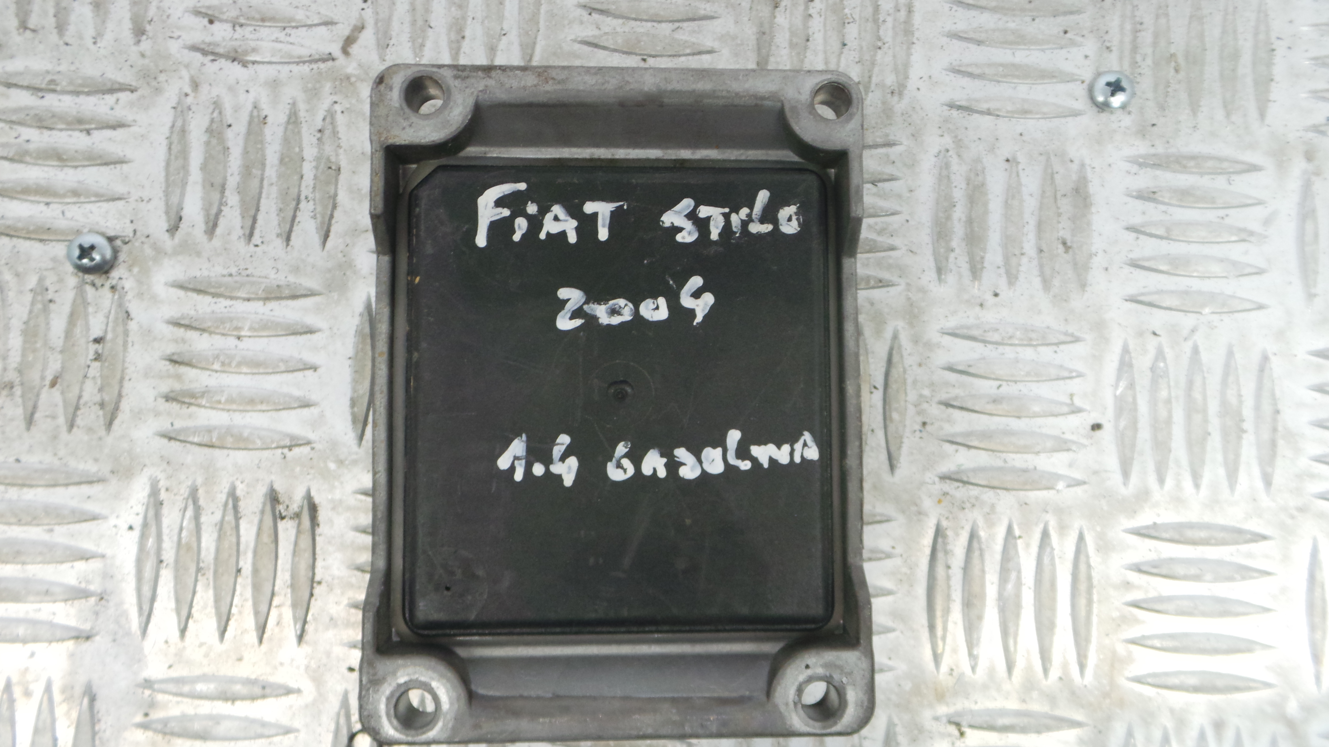 Centralina do Motor 0261208204 - FIAT STILO (192_)-33136151