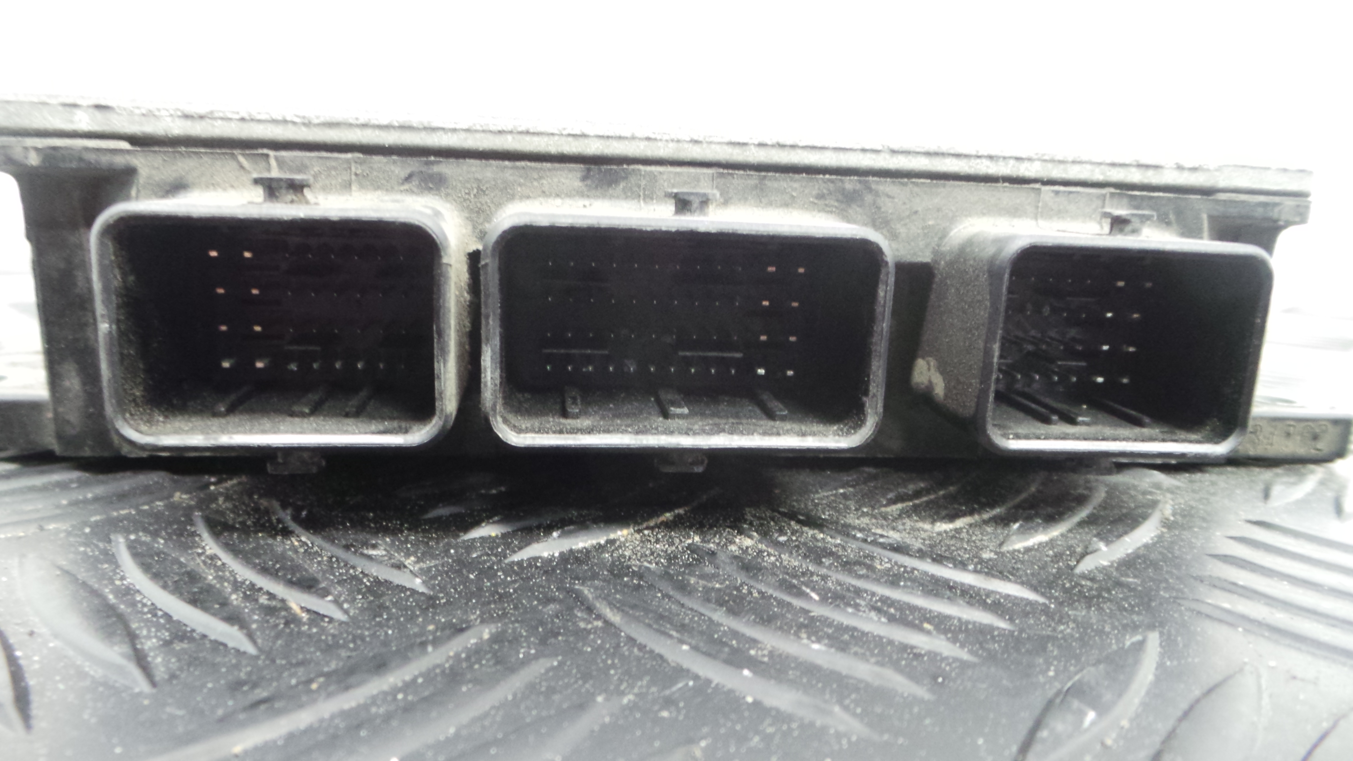 Centralina do Motor 8200399038 - RENAULT CLIO III (BR0/1, CR0/1)-33138212