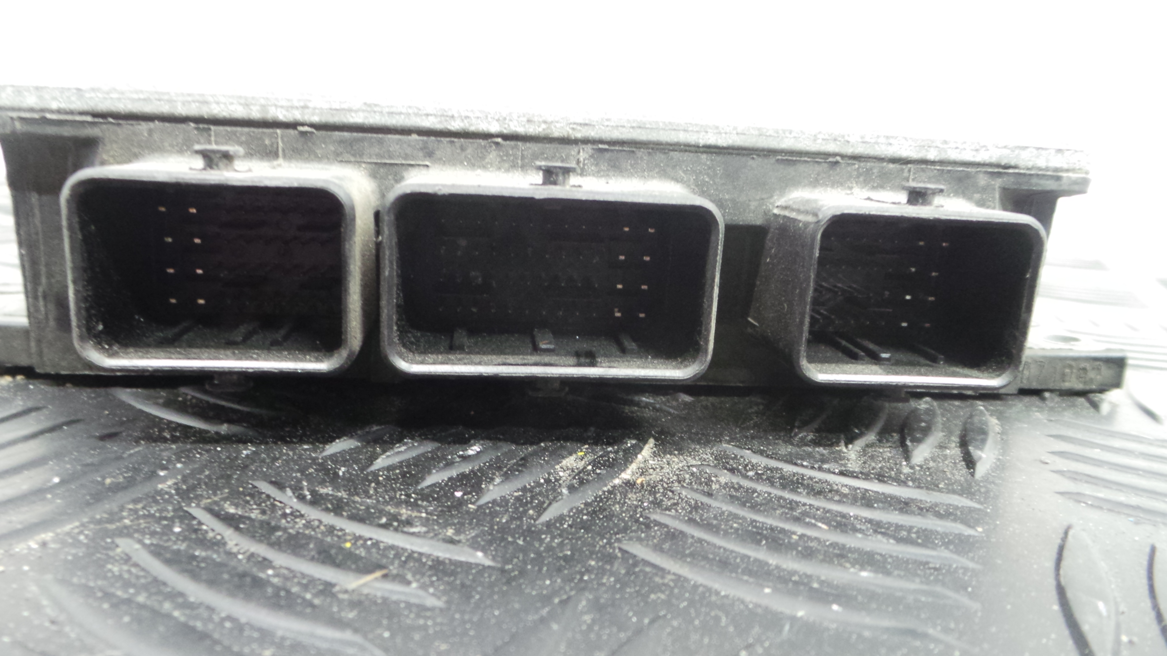 Centralina do Motor 8200911560 - RENAULT CLIO III (BR0/1, CR0/1)-33138226