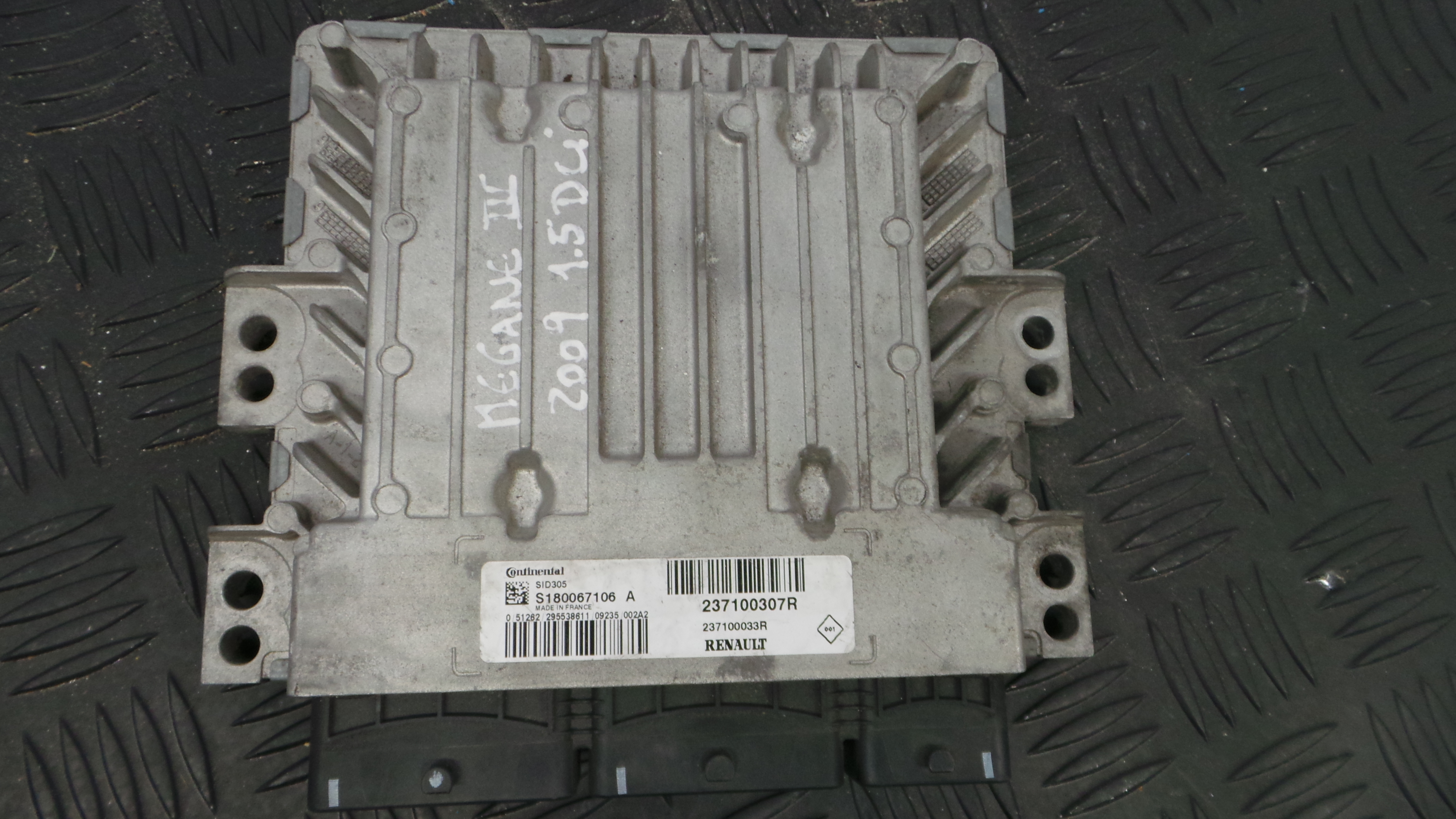 Centralina do Motor 237100307R - RENAULT MEGANE III Hatchback (BZ0/1_, B3_)-33138304