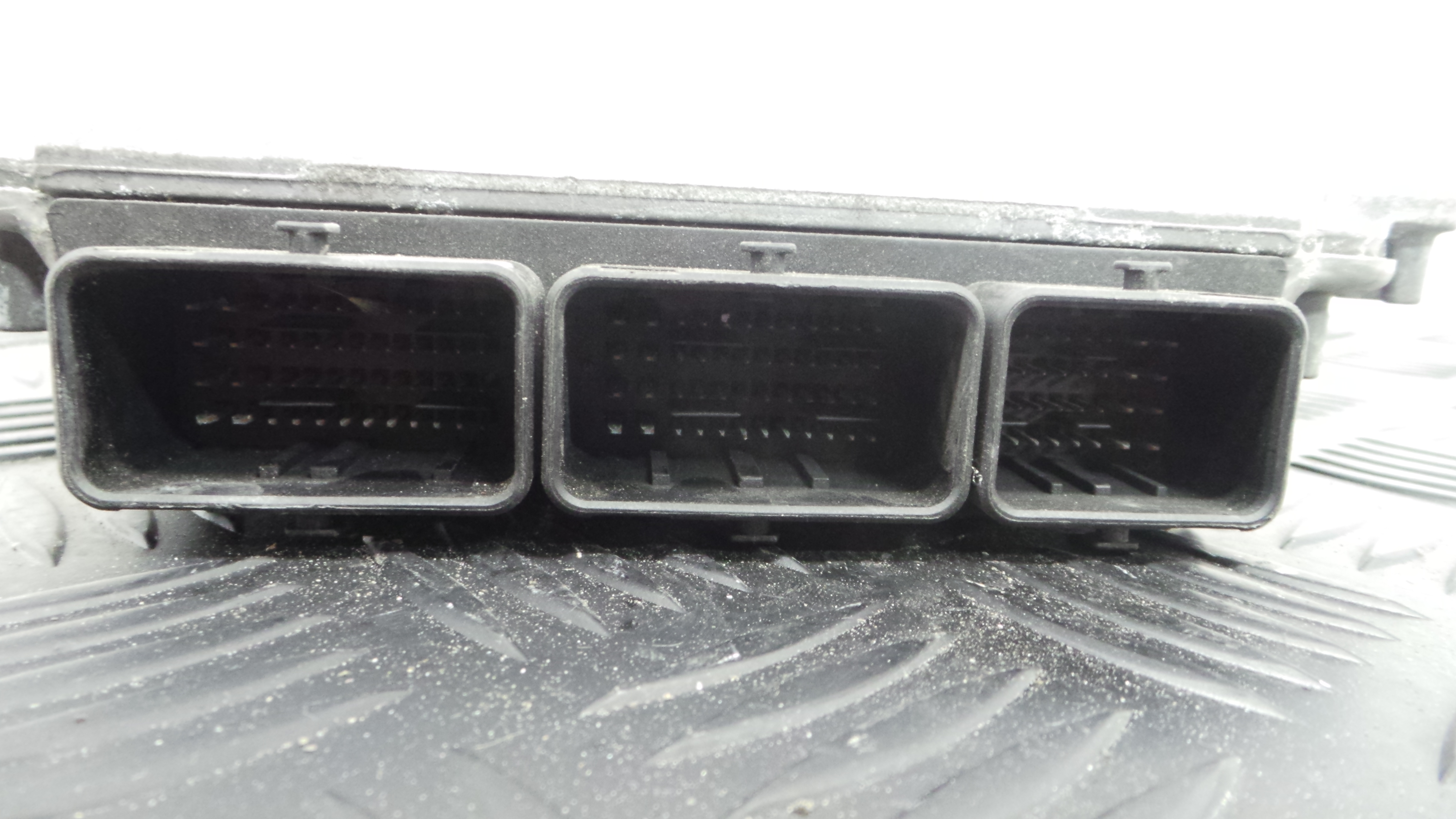 Centralina do Motor 8200183768 - RENAULT LAGUNA II (BG0/1_)-33138476