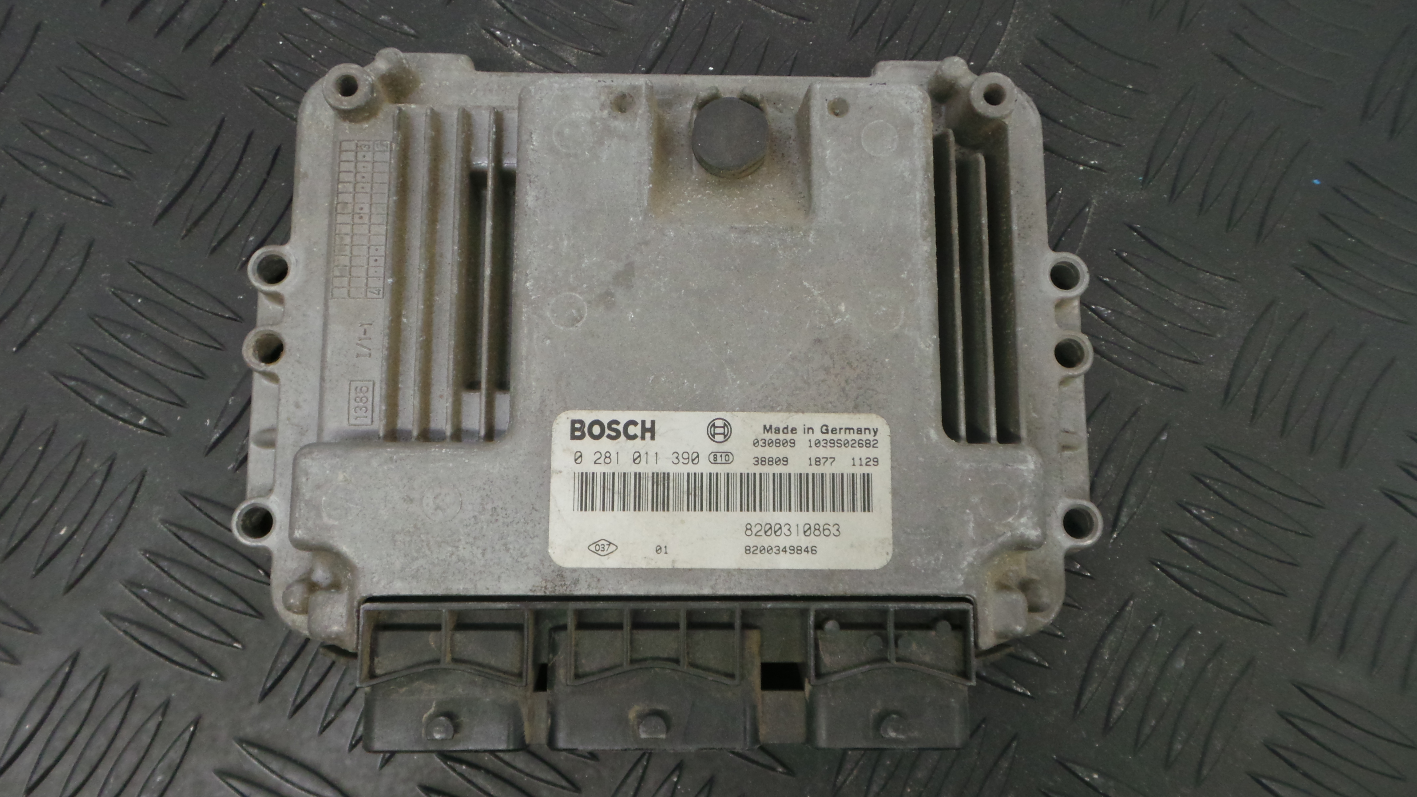 Centralina do Motor 8200310863 - RENAULT MEGANE II (BM0/1_, CM0/1_)-33140529