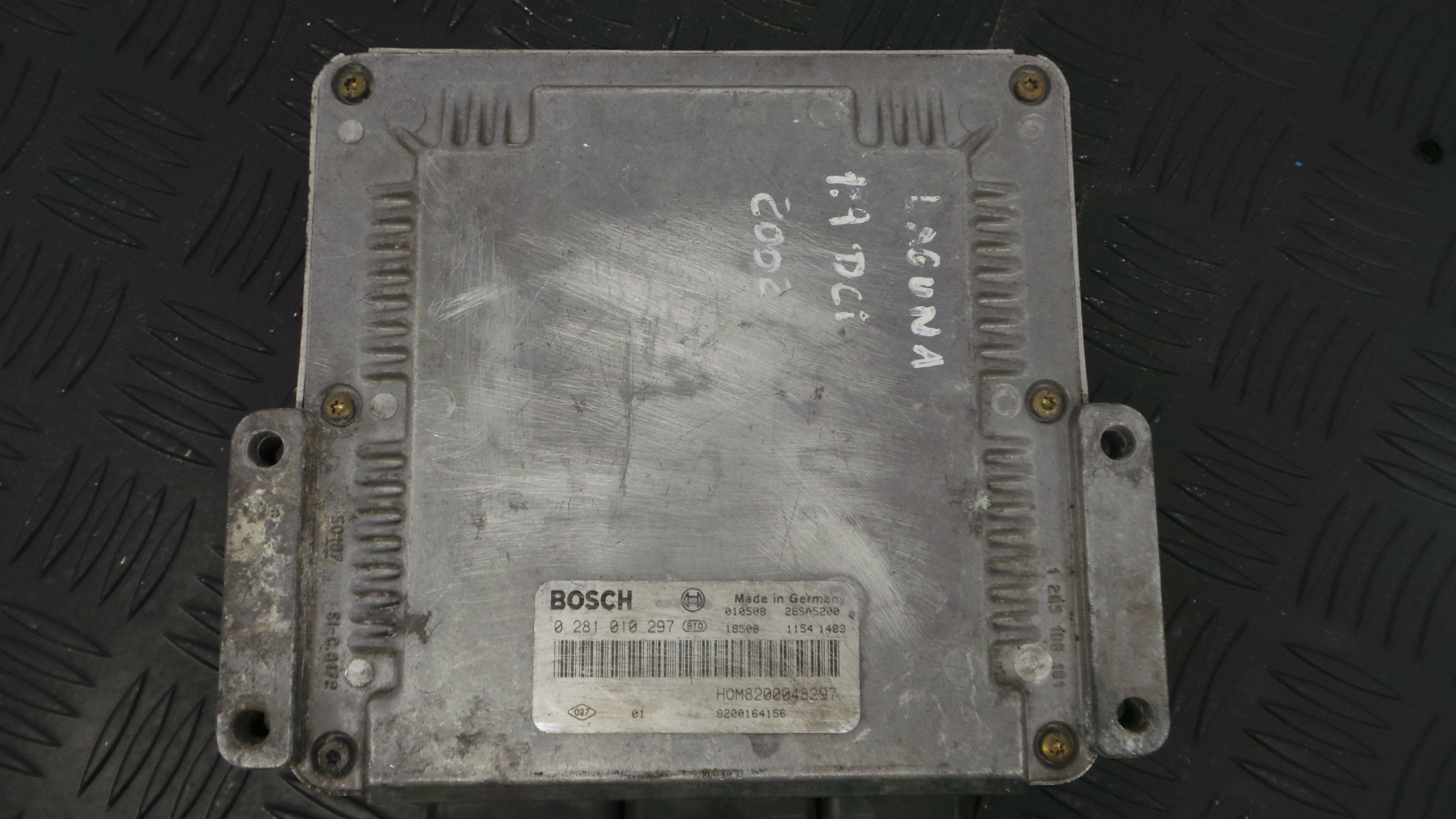 Centralina do Motor 8200048297 - RENAULT LAGUNA II (BG0/1_)-33140532 Centralina do Motor 8200048297 - RENAULT LAGUNA II (BG0/1_)-33140532