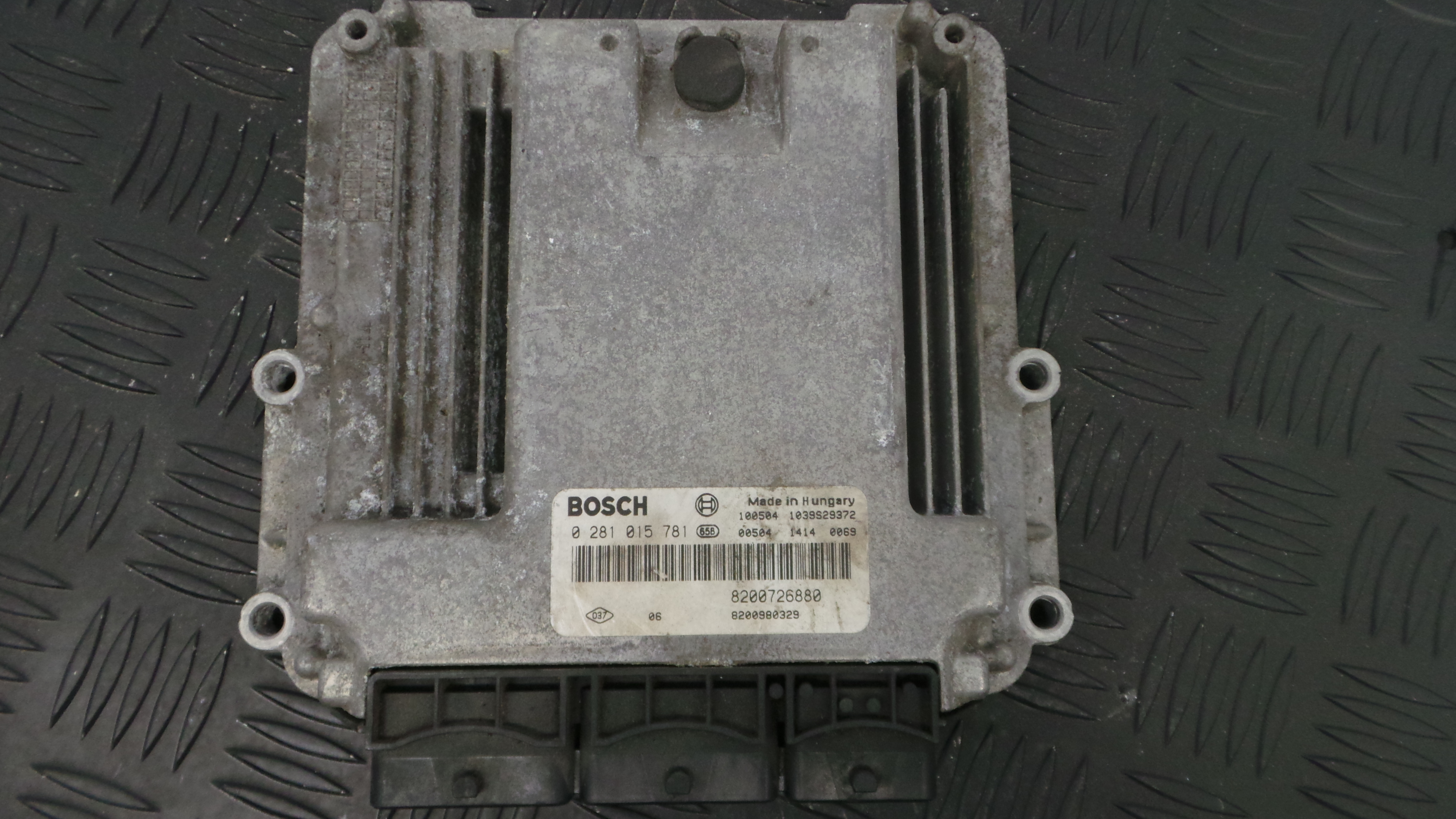 Centralina do Motor 8200726880 - RENAULT LAGUNA III (BT0/1)-33140544