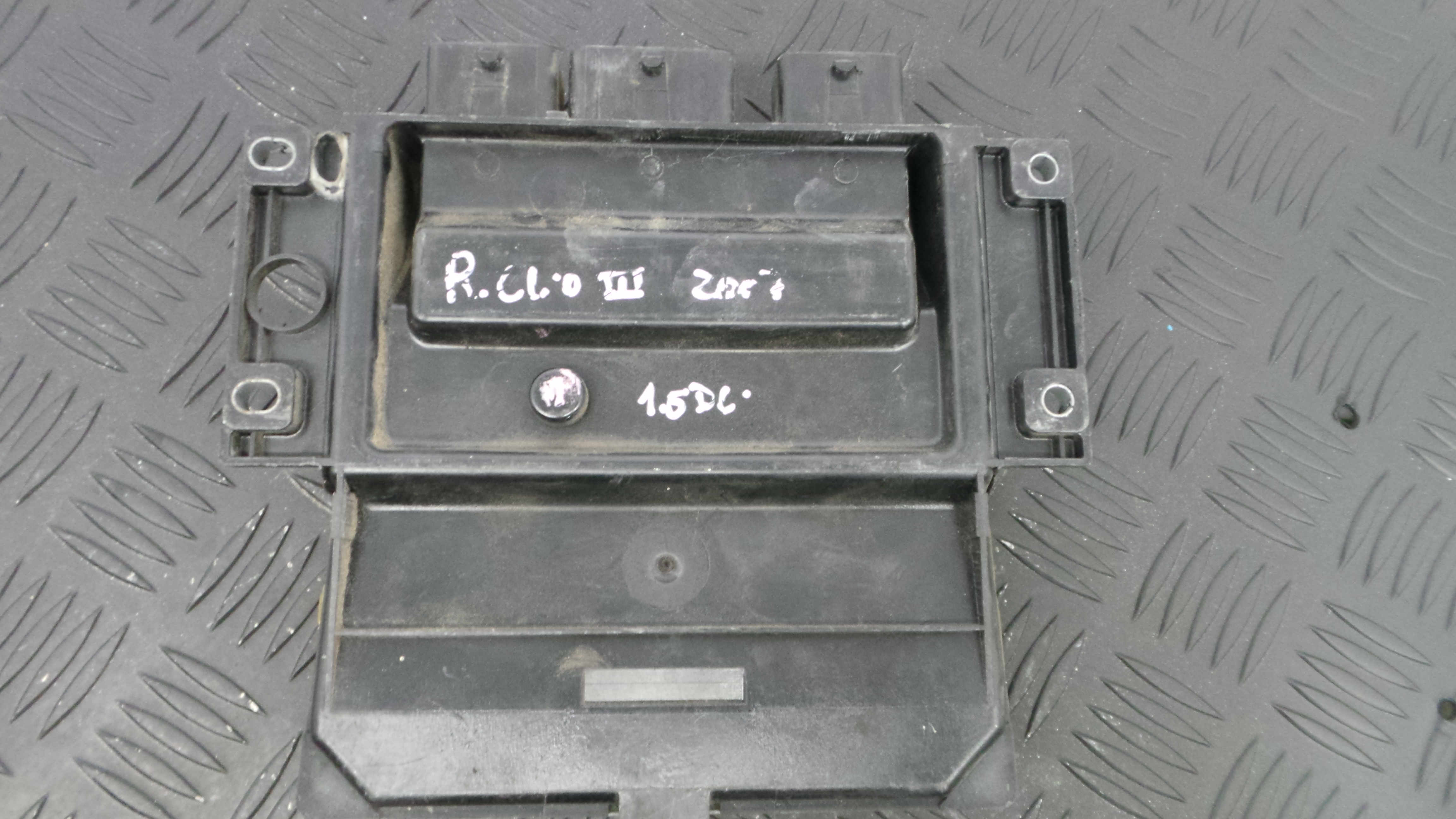 Centralina do Motor 8200911560 - RENAULT CLIO III (BR0/1, CR0/1)-33141604