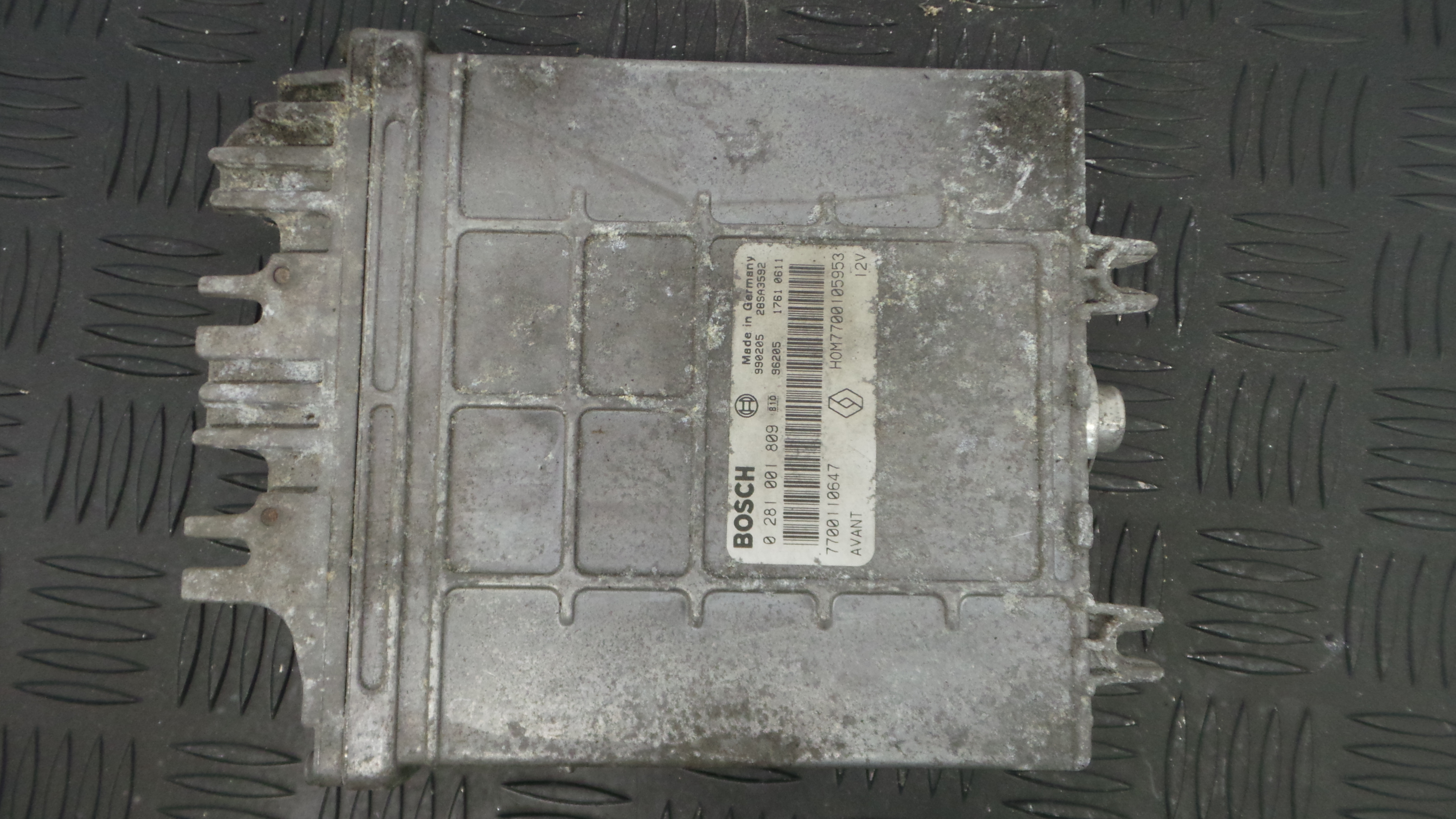 Centralina do Motor 7700110647 - RENAULT MEGANE I (BA0/1_)-33141869