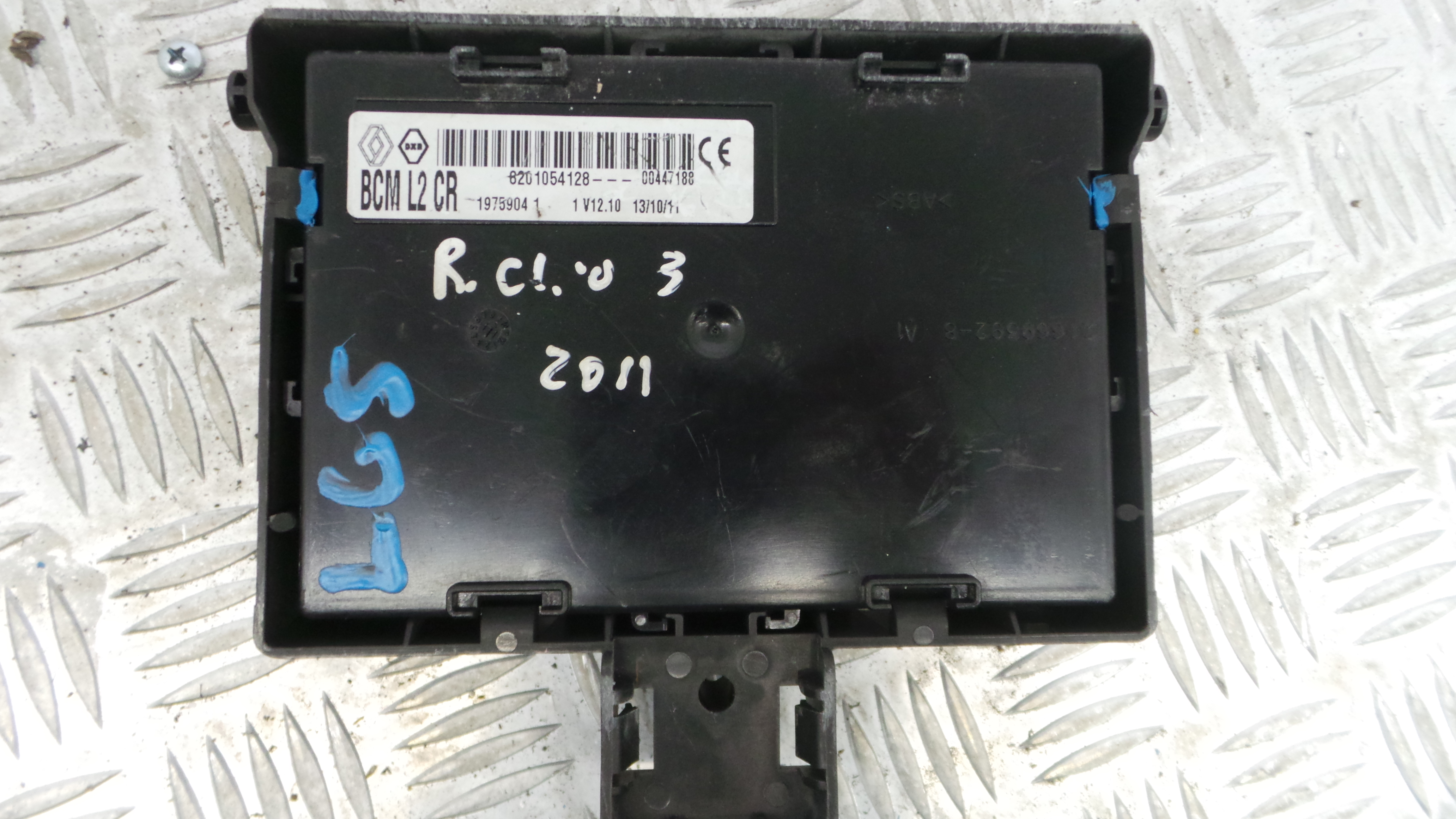 Caixa dos Fusíveis / BSI / UCH / SAM 8501054128 - RENAULT CLIO III (BR0/1, CR0/1)-33144988