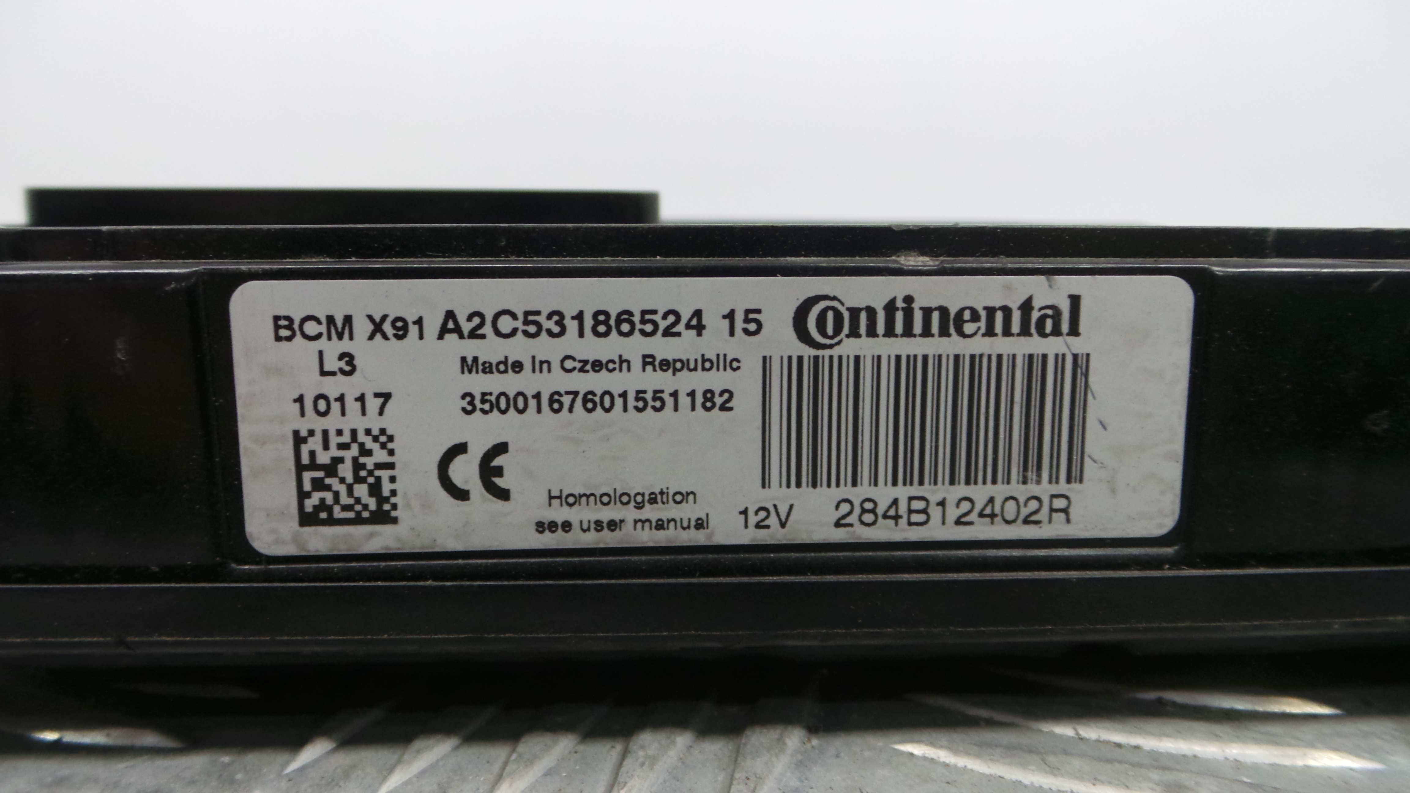 Caixa dos Fusíveis / BSI / UCH / SAM 284B12402R - RENAULT LAGUNA III (BT0/1)-33145703