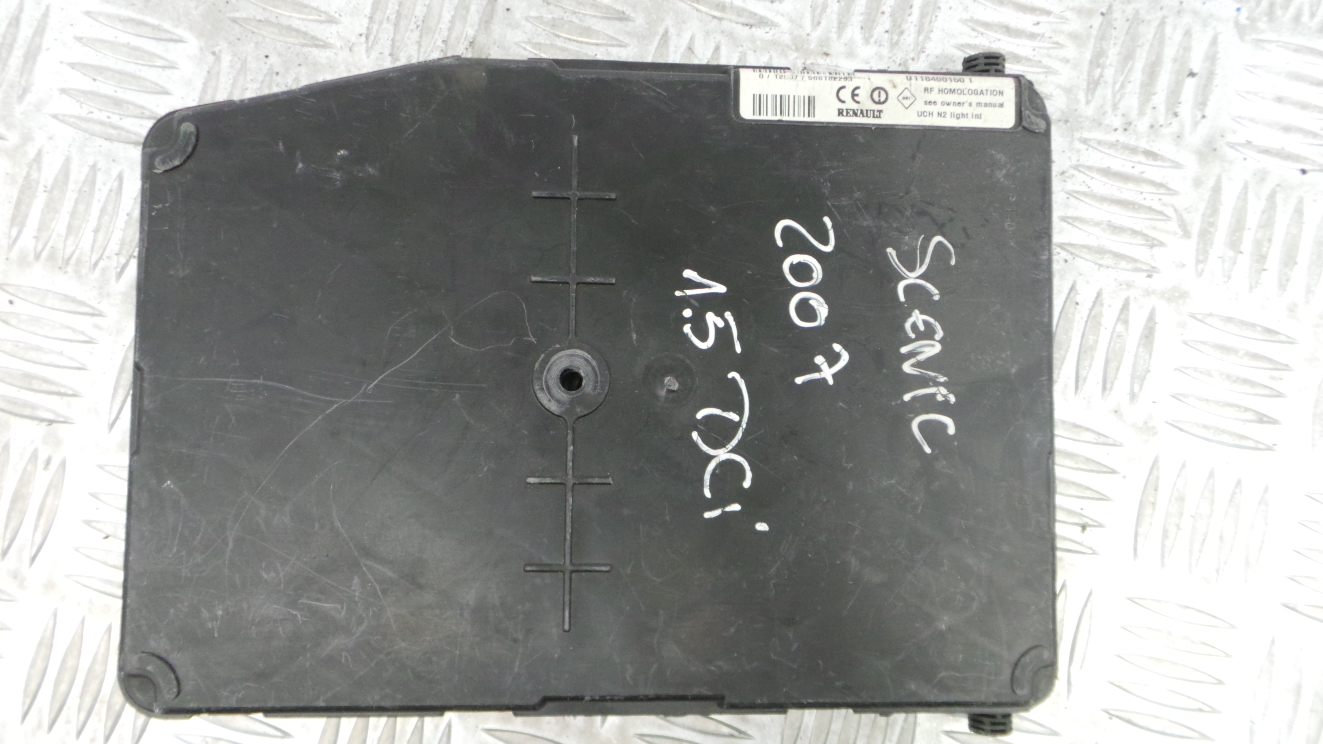 Caixa dos Fusíveis / BSI / UCH / SAM 8200724363 - RENAULT SCÉNIC I VAN (FA0_, JA0/1_)-33145751