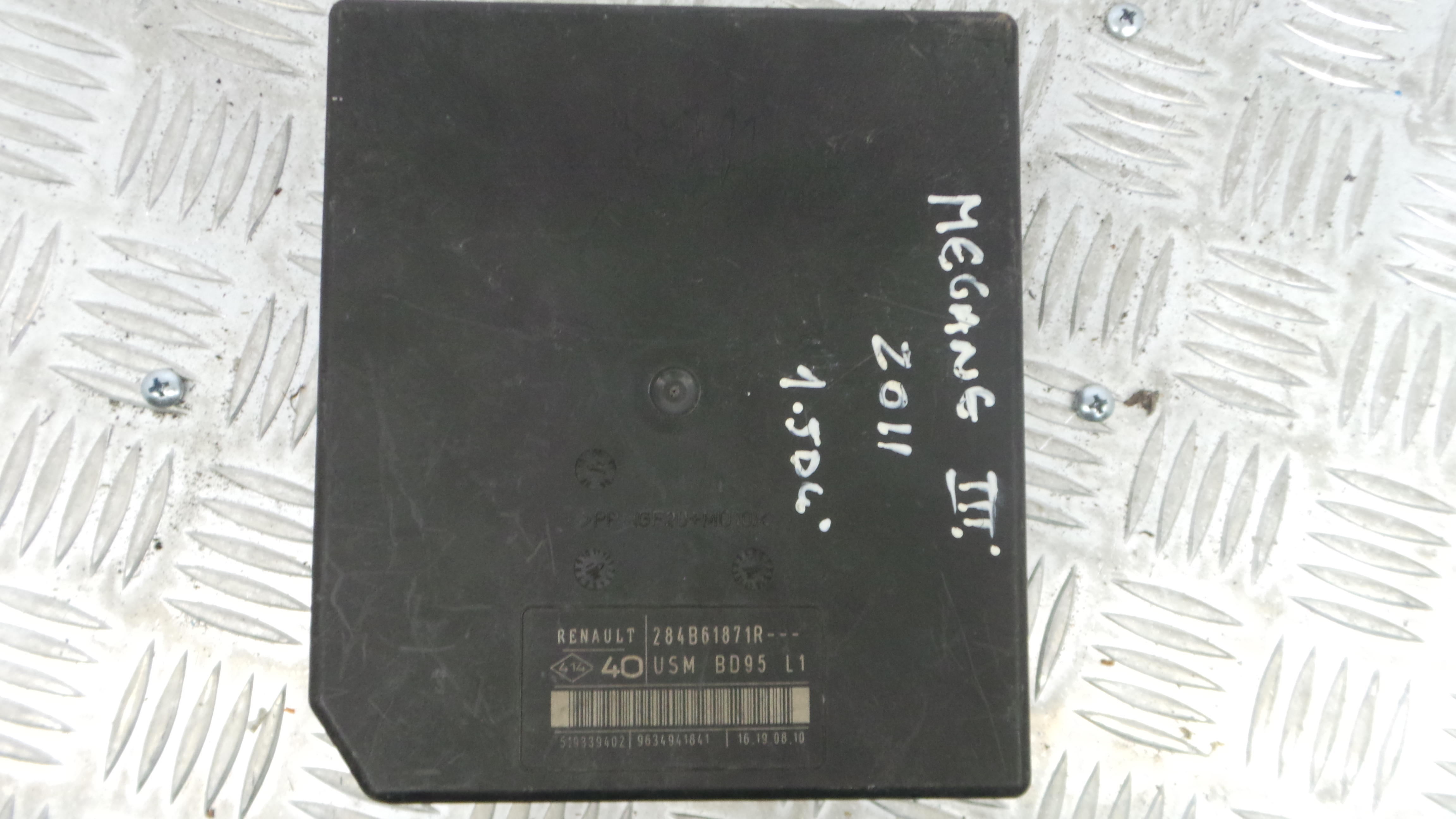 Caixa dos Fusíveis / BSI / UCH / SAM 284B61871R - RENAULT MEGANE III Hatchback (BZ0/1_, B3_)-33146408