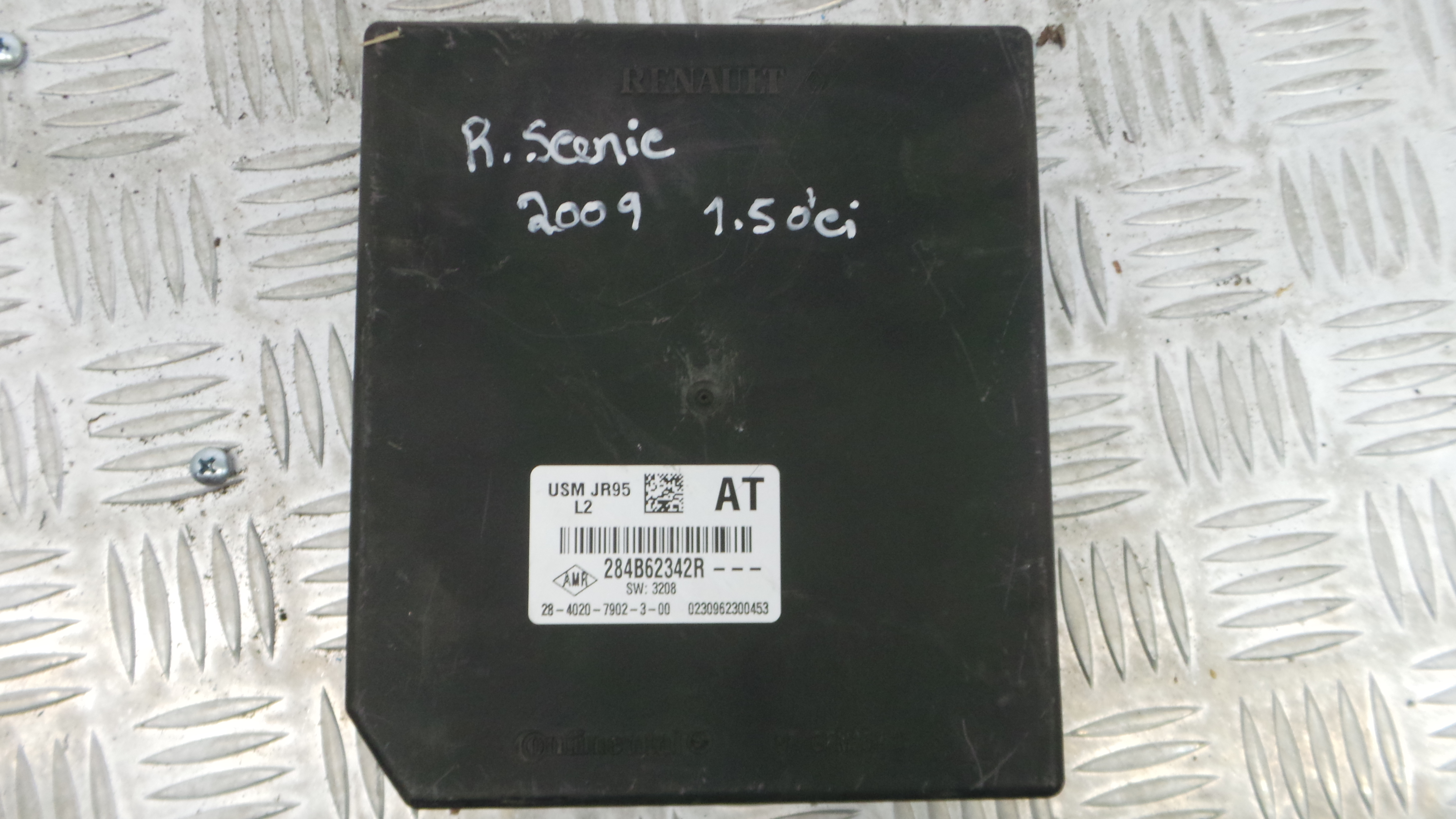 Caixa dos Fusíveis / BSI / UCH / SAM 284B62342R - RENAULT SCÉNIC III (JZ0/1_)-33147162