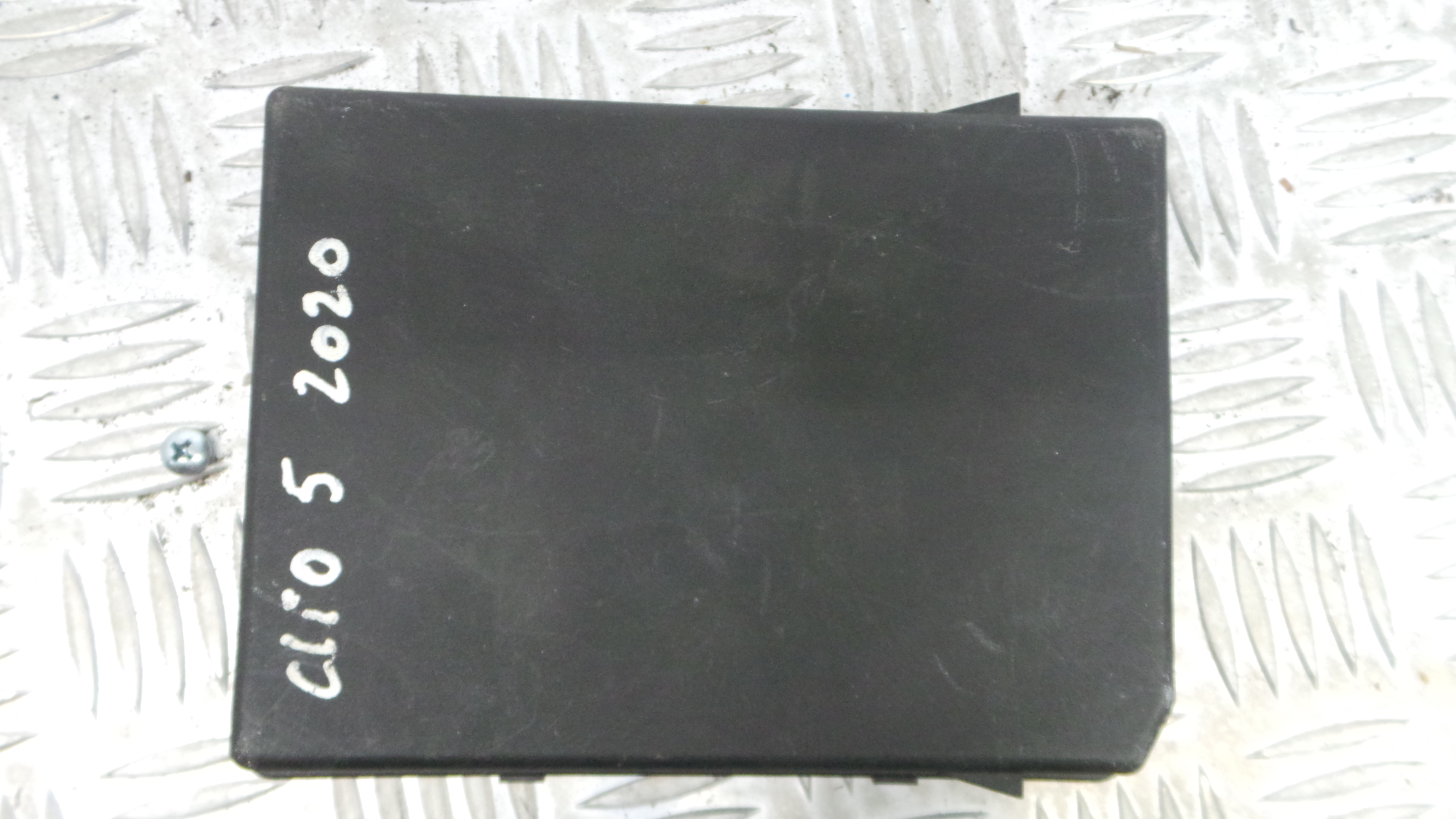 Caixa dos Fusíveis / BSI / UCH / SAM 284B69541R - RENAULT CLIO V (B7_)-33147211