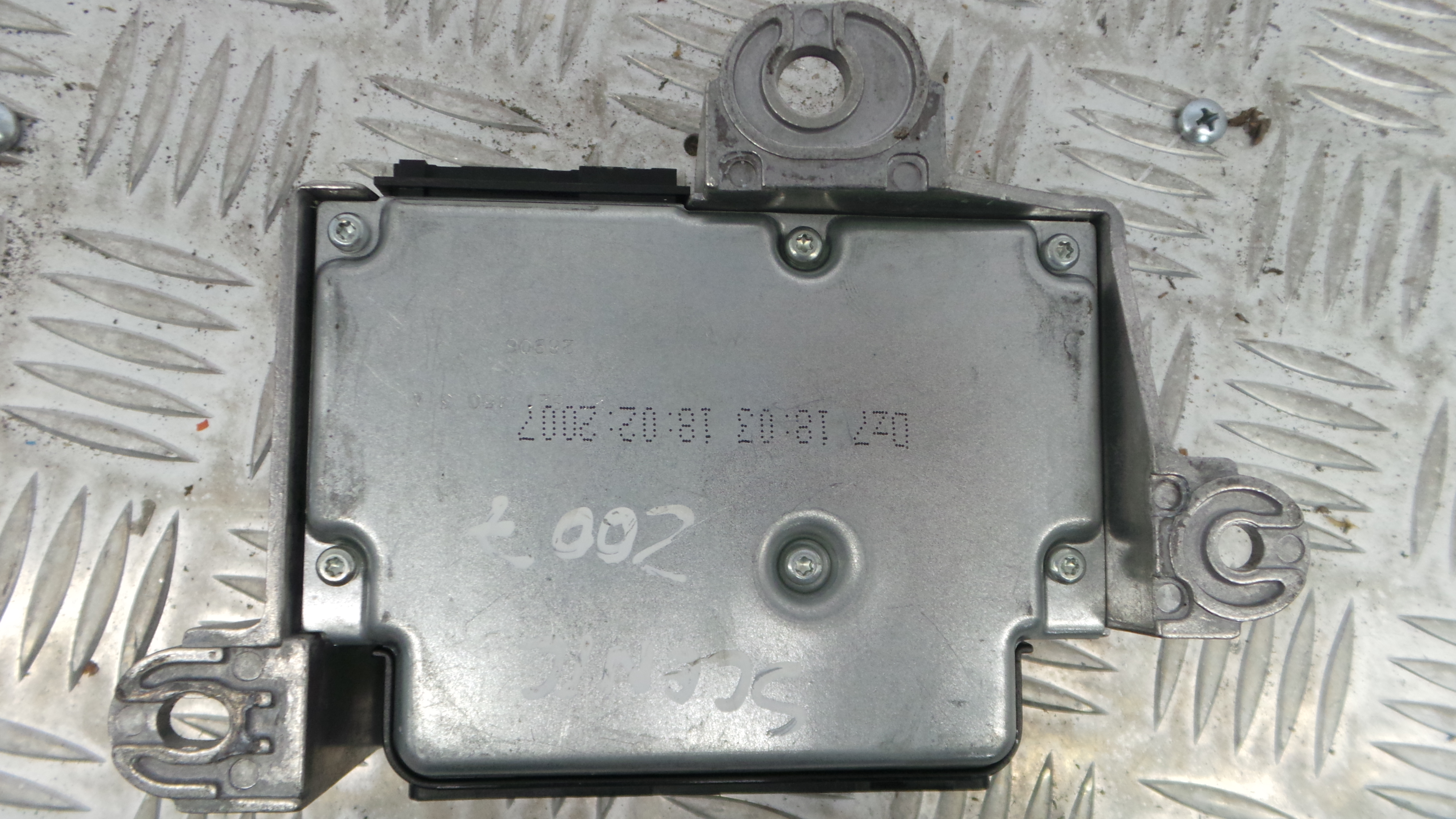 Centralina de Airbags 8200412042 - RENAULT SCÉNIC I VAN (FA0_, JA0/1_)-33148272 Centralina de Airbags 8200412042 - RENAULT SCÉNIC I VAN (FA0_, JA0/1_)-33148272