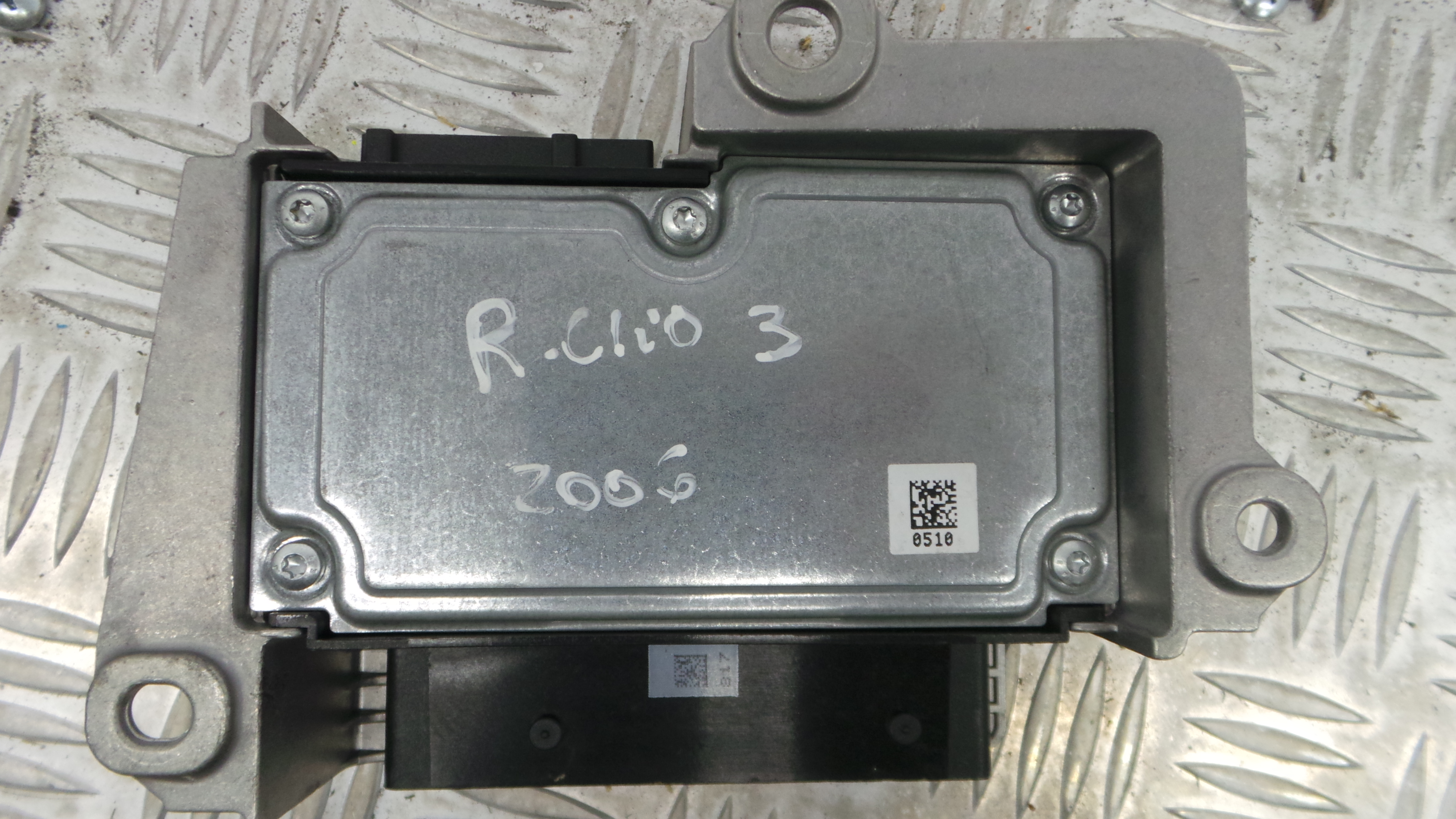 Centralina de Airbags 8200563368 - RENAULT CLIO III (BR0/1, CR0/1)-33149043