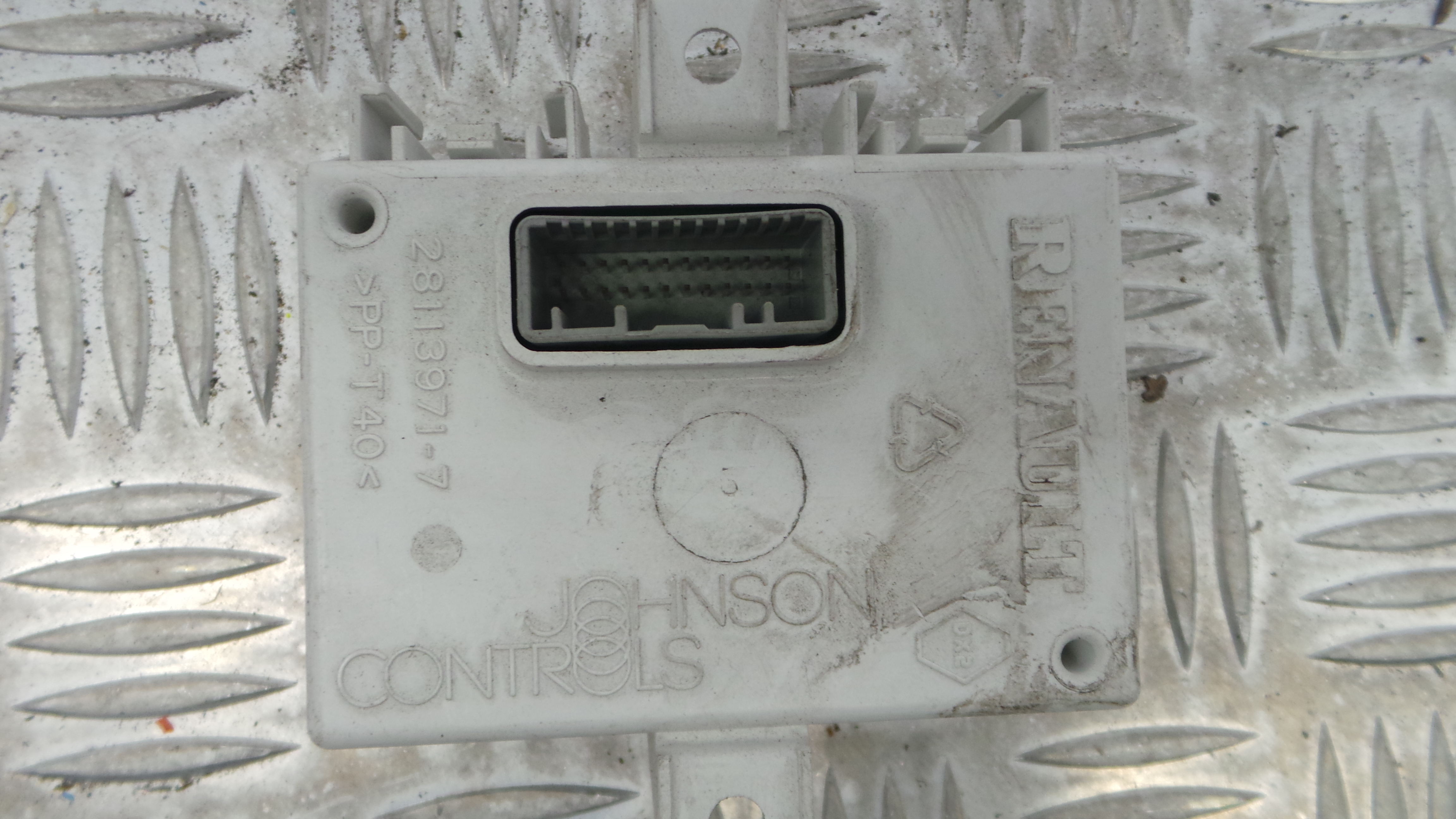 Centrais multimédias 280380655R - RENAULT MEGANE III Hatchback (BZ0/1_, B3_)-33150285