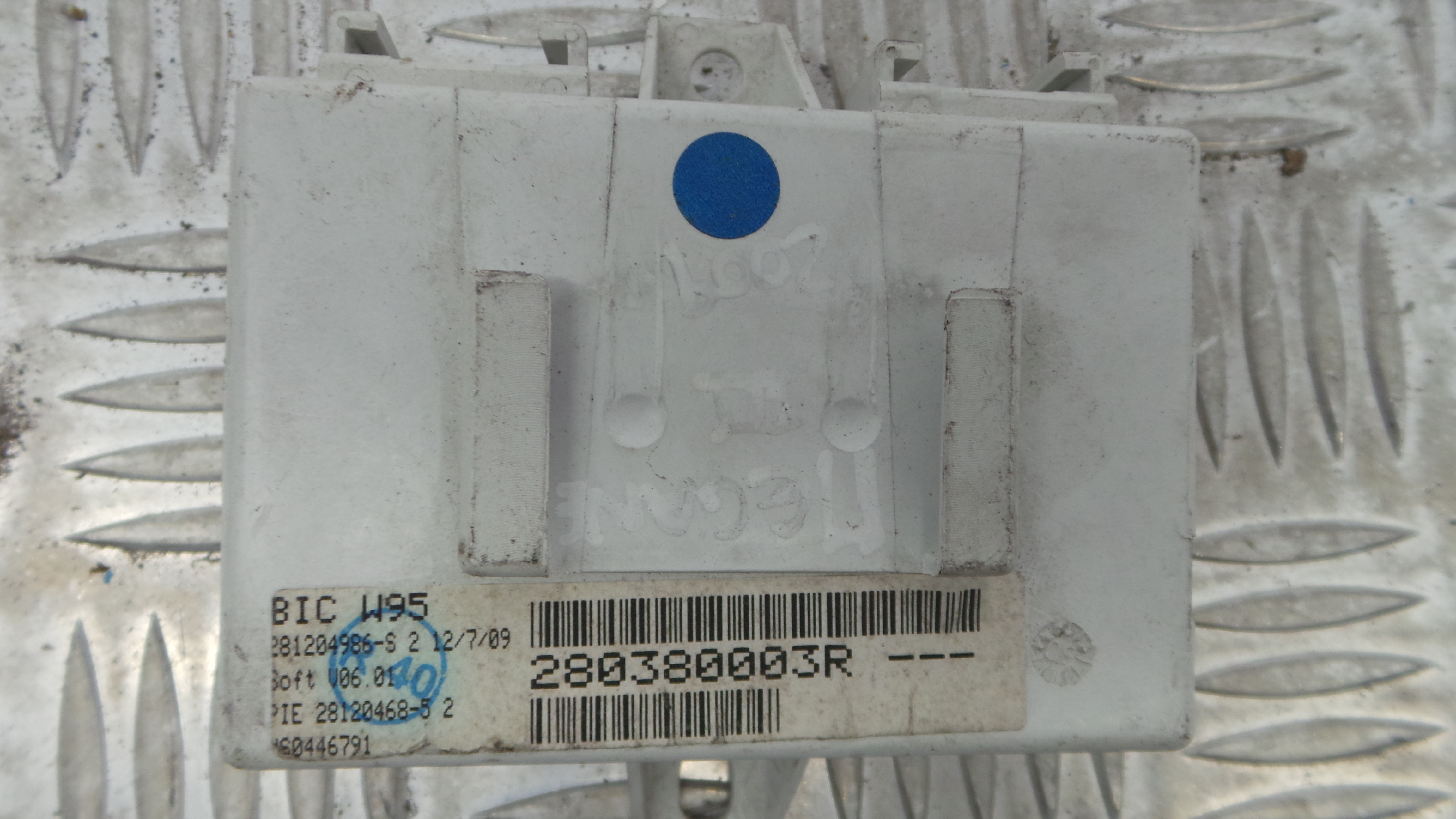 Centrais multimédias 280380003R - RENAULT MEGANE III Hatchback (BZ0/1_, B3_)-33150293