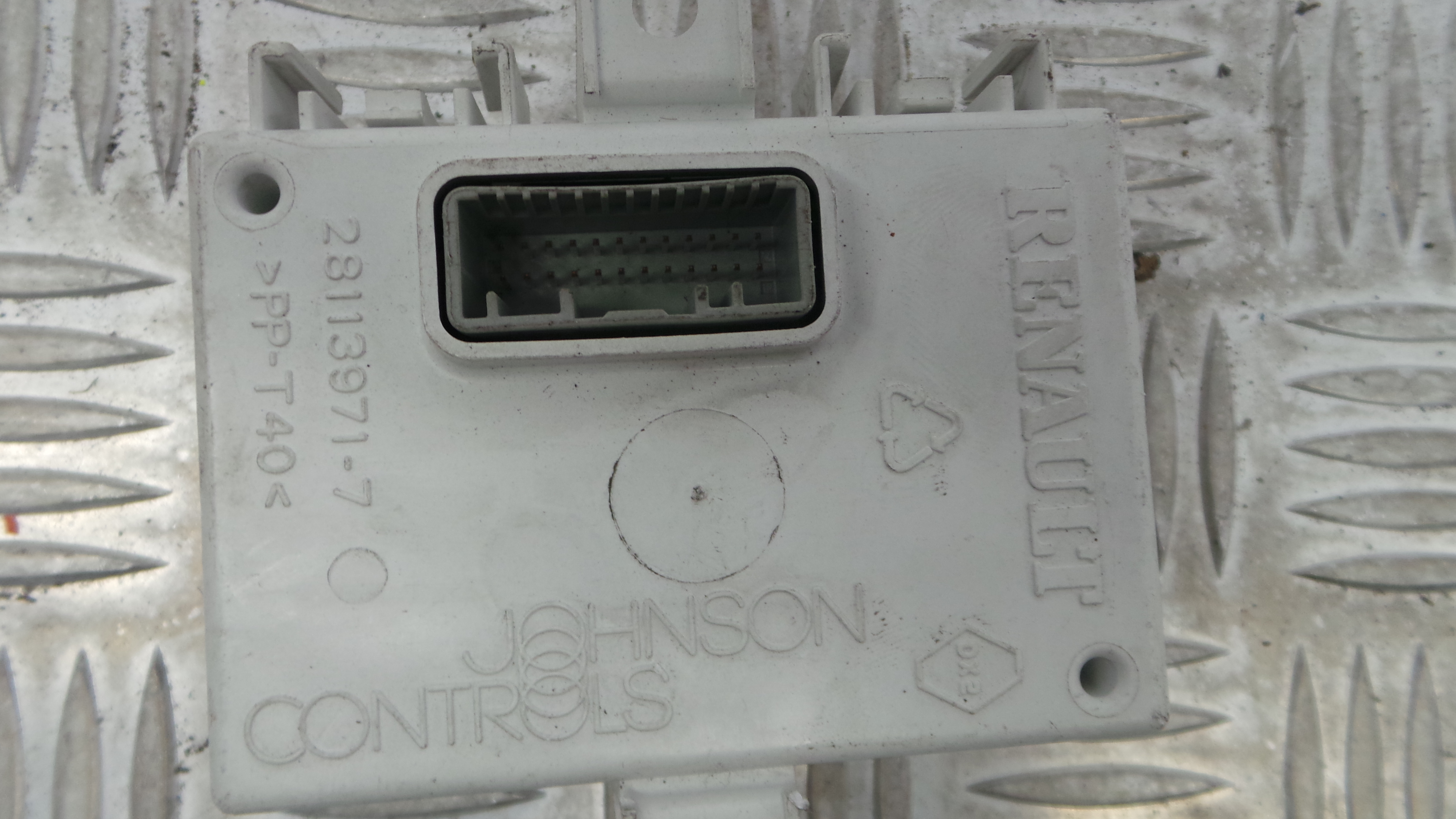 Centrais multimédias 280380003R - RENAULT MEGANE III Hatchback (BZ0/1_, B3_)-33150293