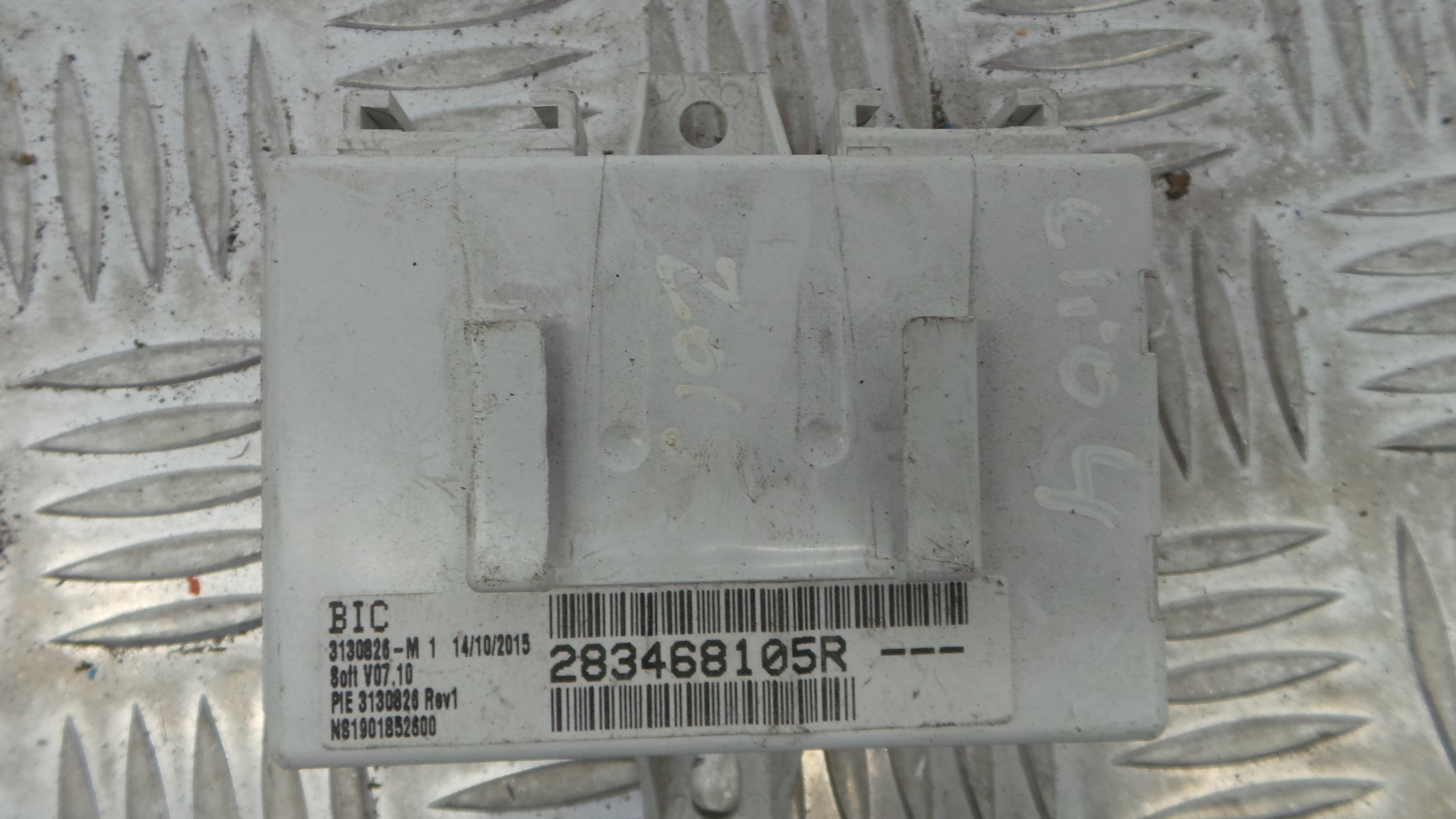 Centrais multimédias 283468105R - RENAULT CLIO IV (BH_)-33150297