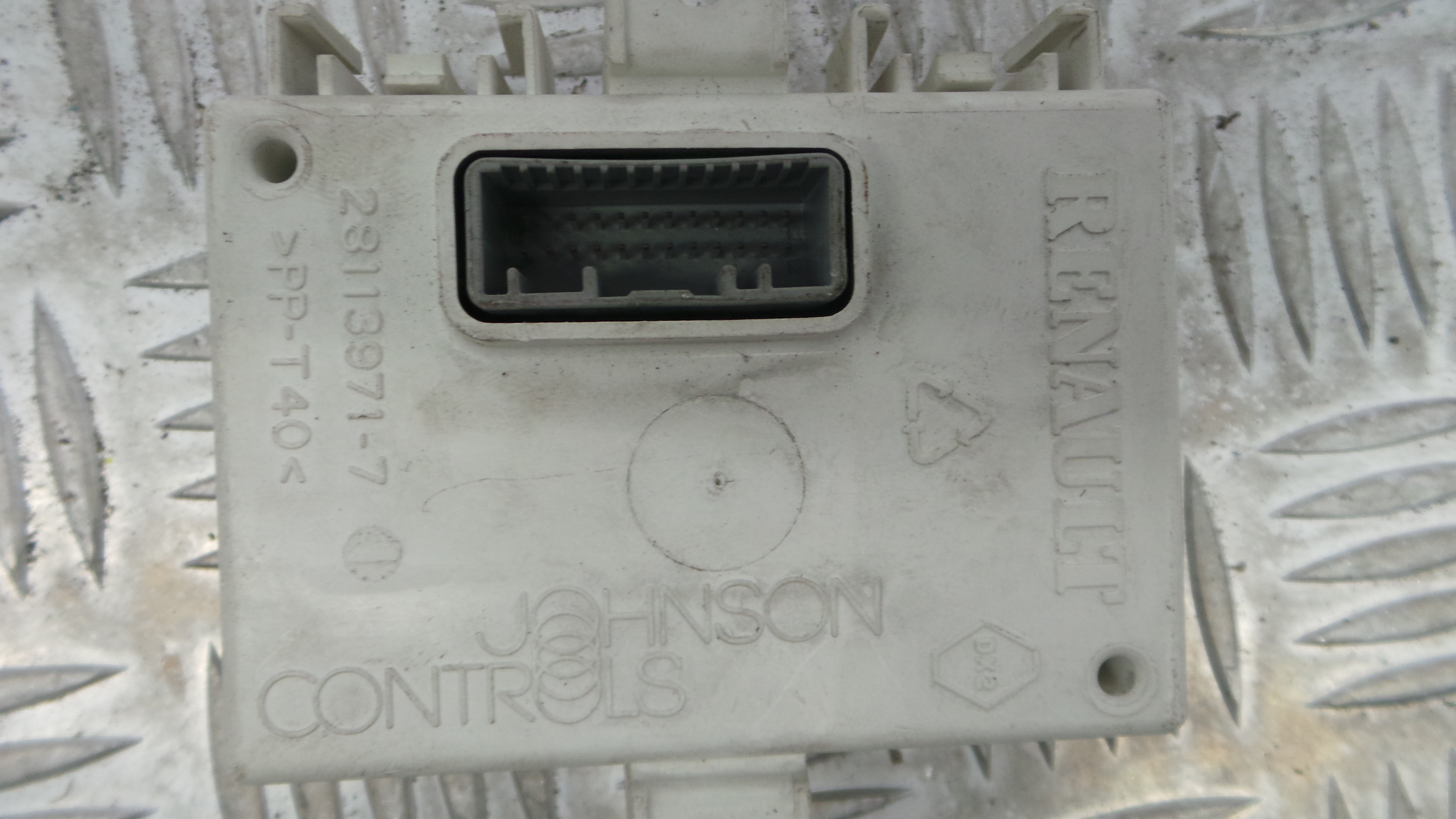 Centrais multimédias 280380655R - RENAULT MEGANE III Hatchback (BZ0/1_, B3_)-33150299