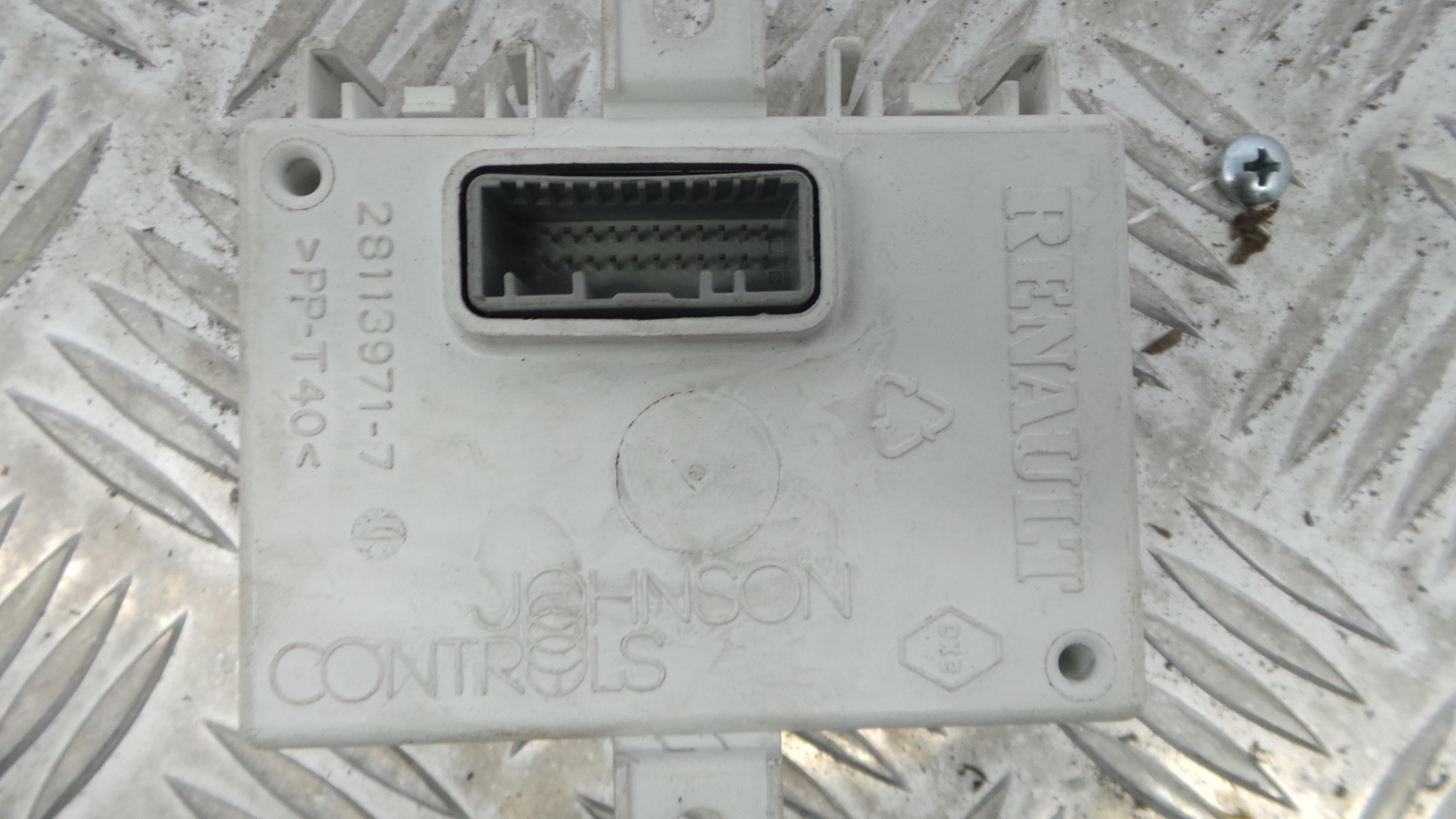 Centrais multimédias 280380655R - RENAULT MEGANE III Hatchback (BZ0/1_, B3_)-33150303