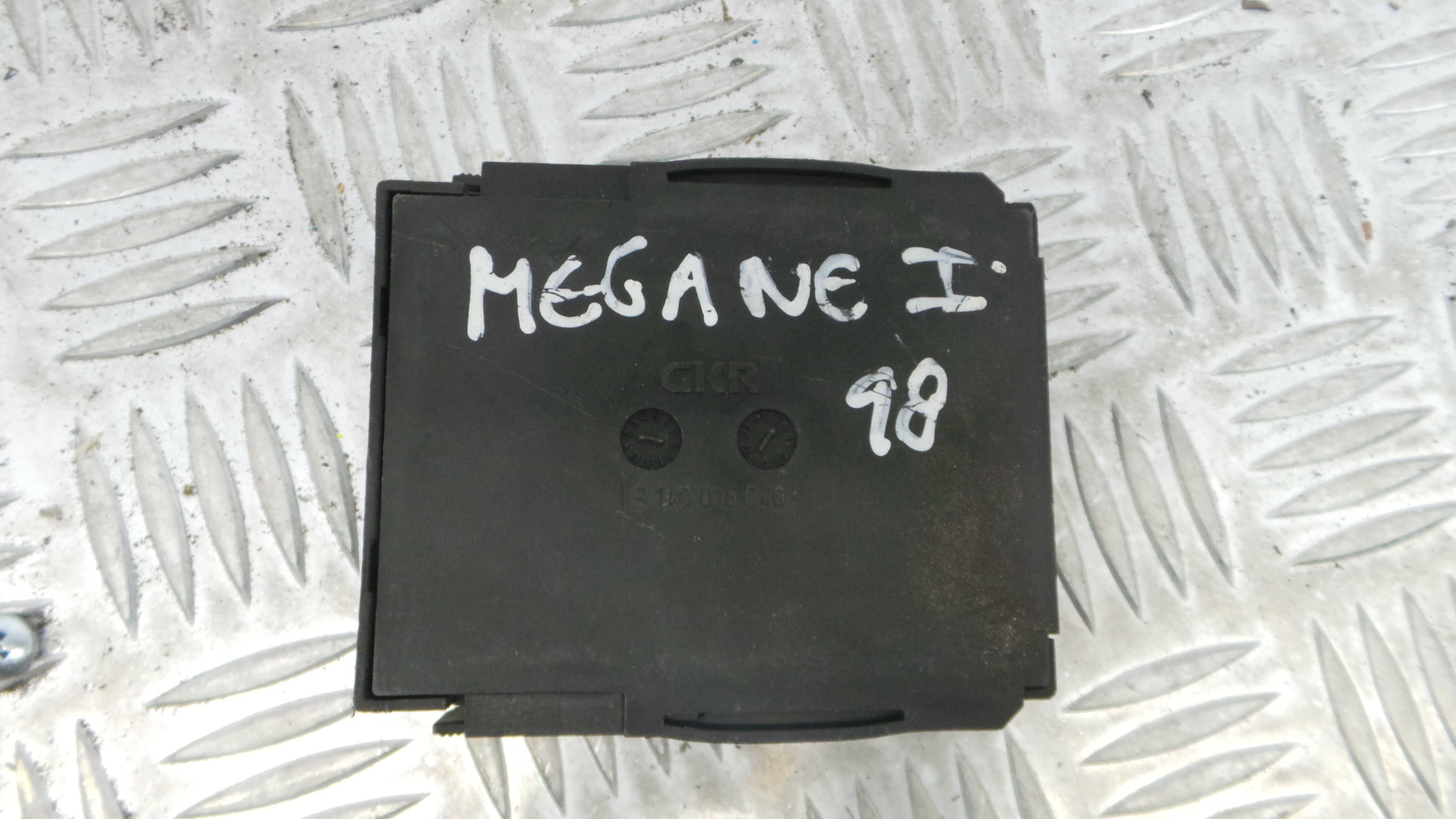 Modulo Electrónico 7700427697A - RENAULT MEGANE I (BA0/1_)-33150363