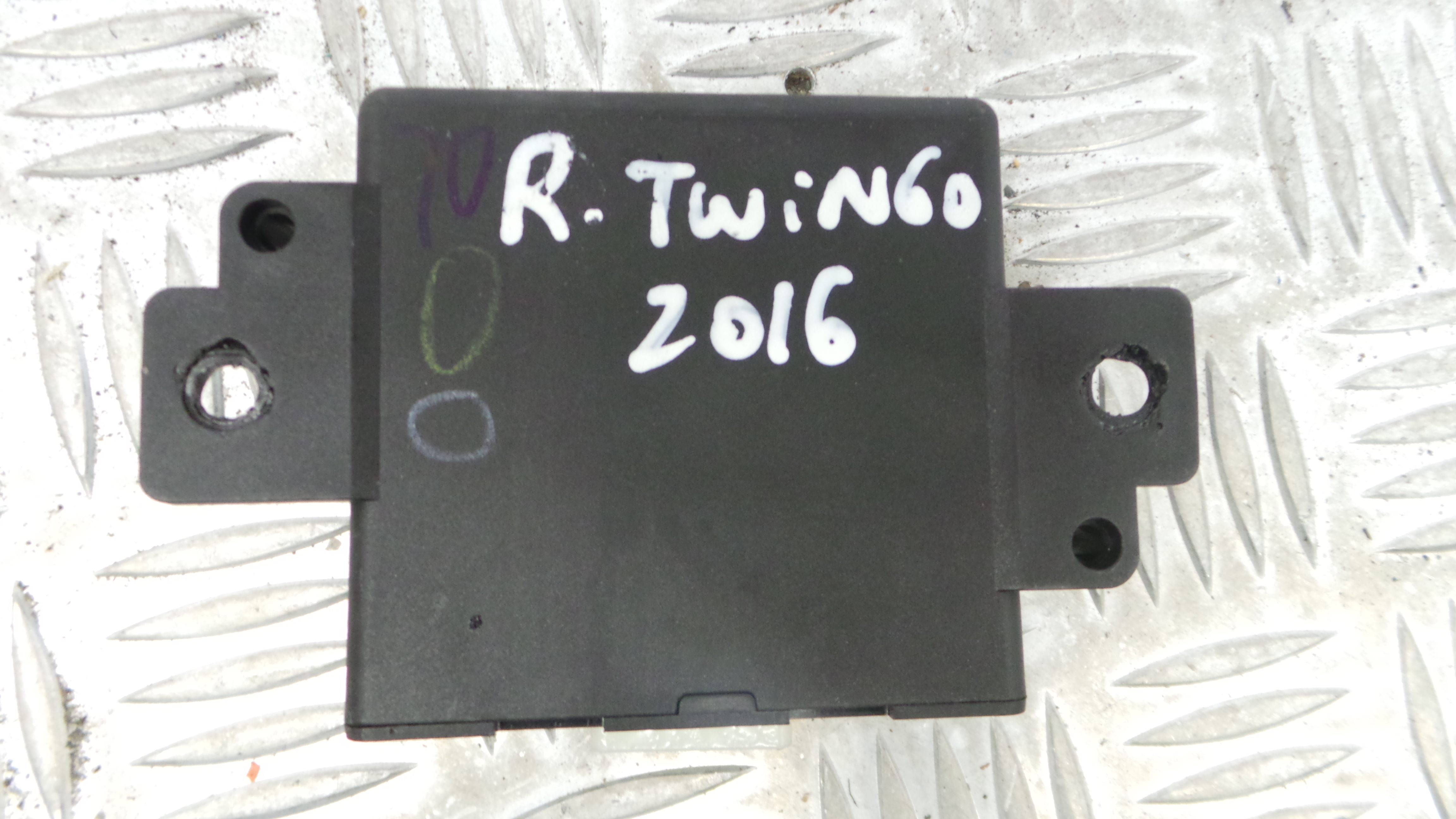 Modulo Electrónico 259902656R - RENAULT TWINGO III (BCM_, BCA_)-33150370