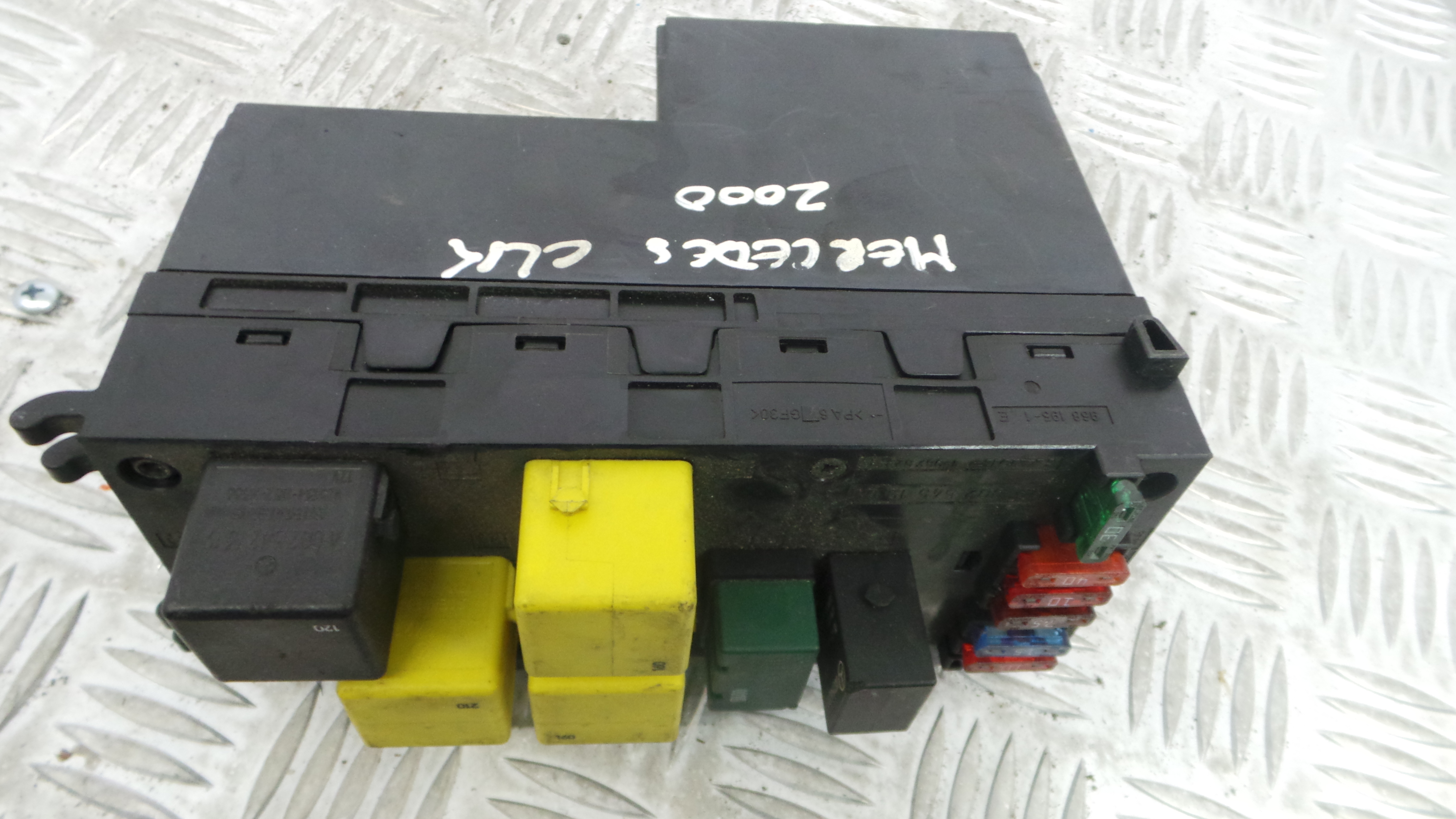Caixa dos Fusíveis / BSI / UCH / SAM 2085450132 - MERCEDES-BENZ CLK (C208)-33150422