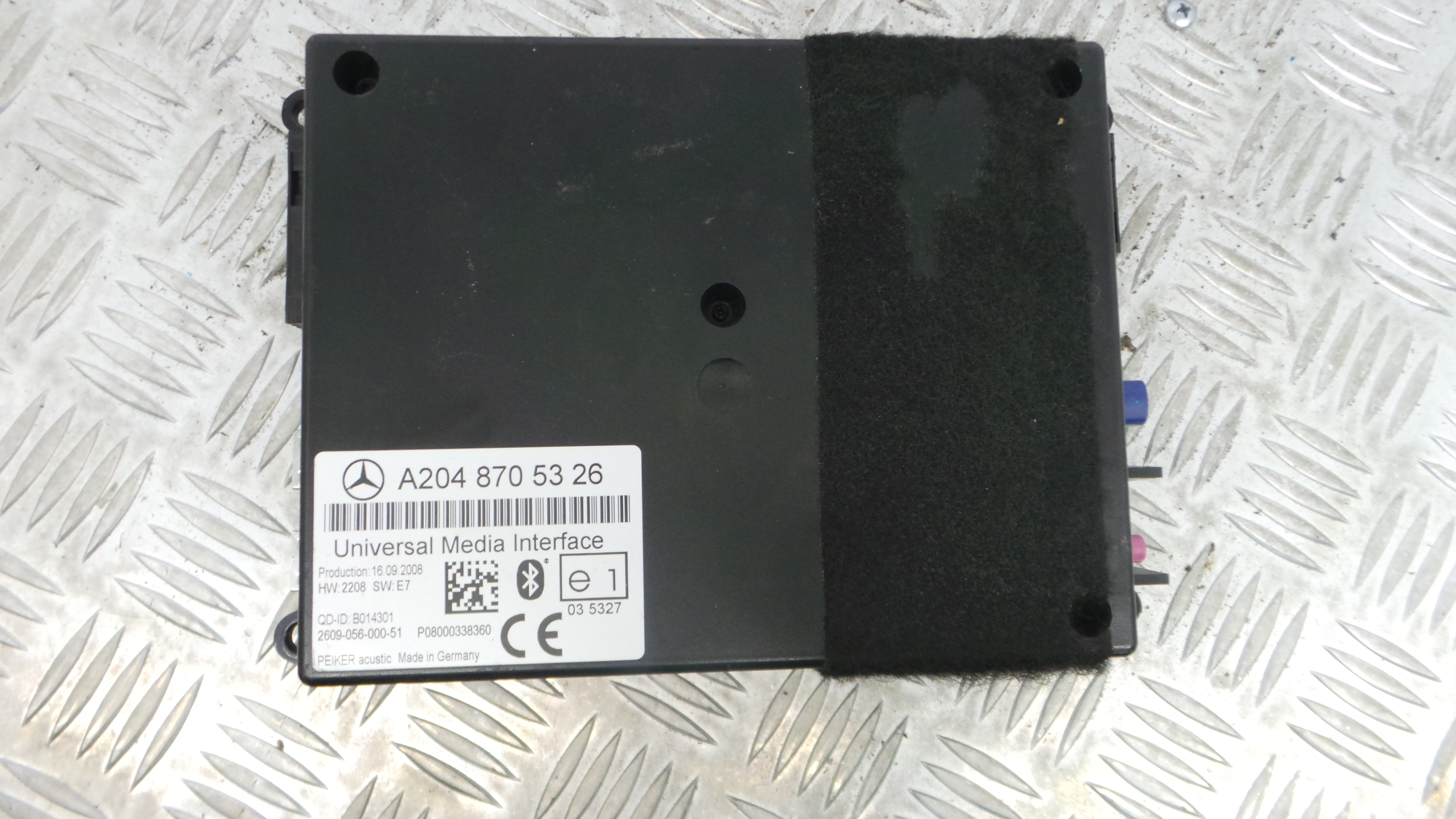 Centrais multimédias A2048705326 - MERCEDES-BENZ C-CLASS (W204)-33150451