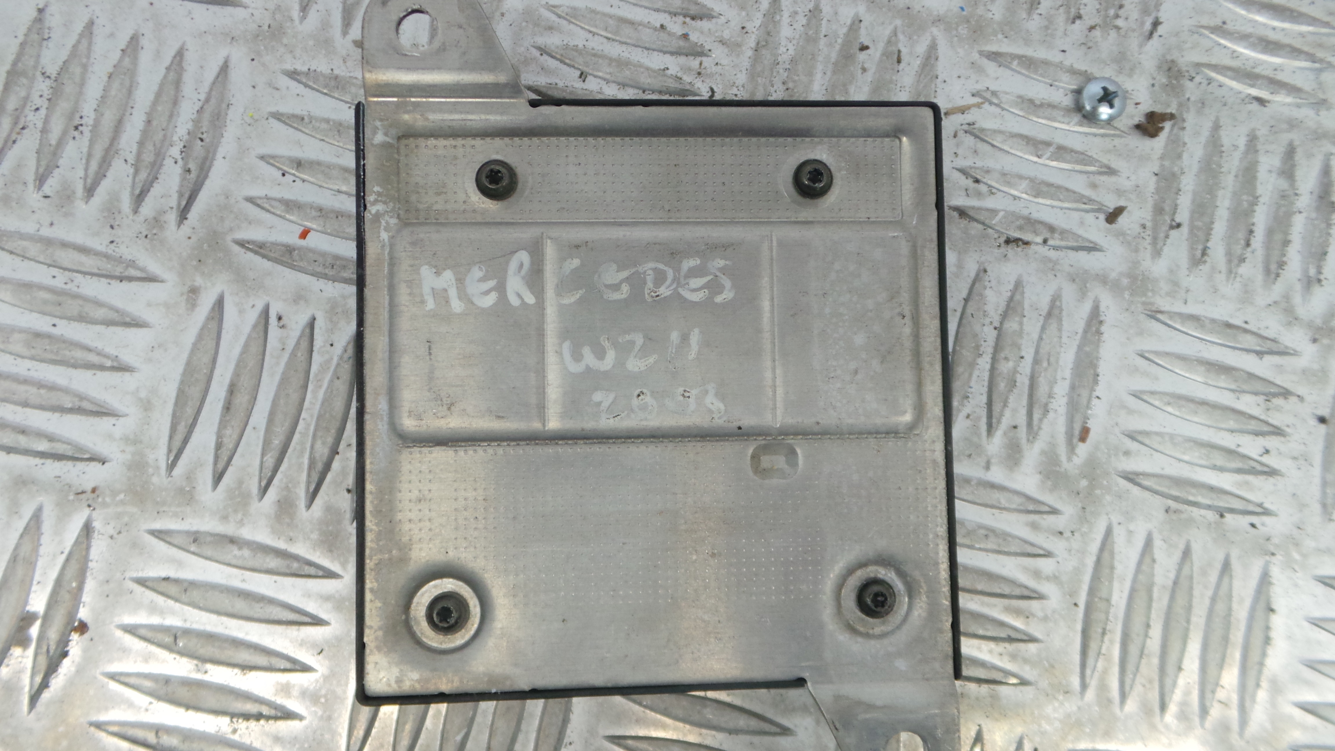 Modulo Electrónico 2115452132 - MERCEDES-BENZ E-CLASS (W211)-33150473 Modulo Electrónico 2115452132 - MERCEDES-BENZ E-CLASS (W211)-33150473