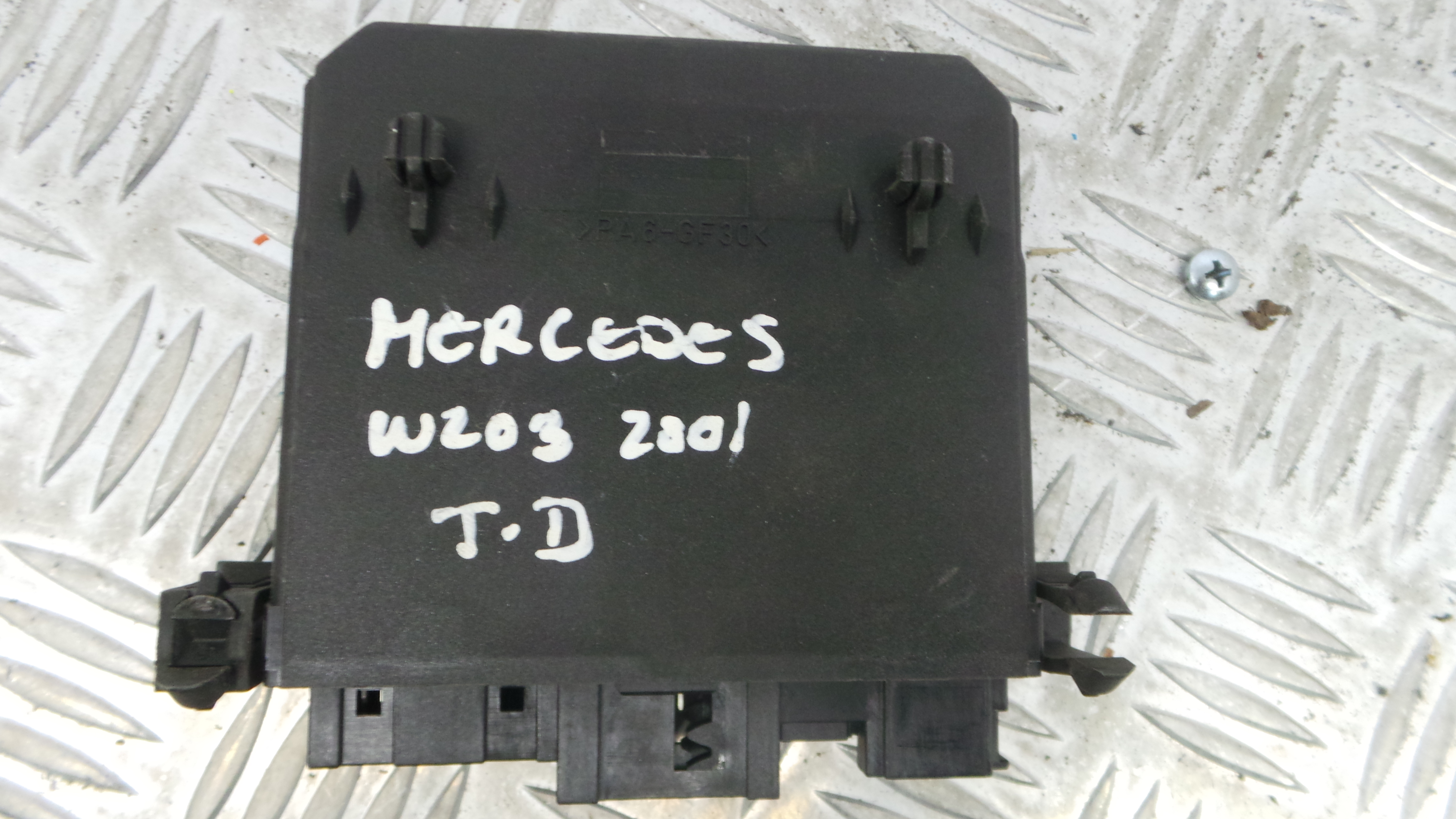 Modulo Electrónico 2038206626 - MERCEDES-BENZ C-CLASS (W203)-33150477 Modulo Electrónico 2038206626 - MERCEDES-BENZ C-CLASS (W203)-33150477