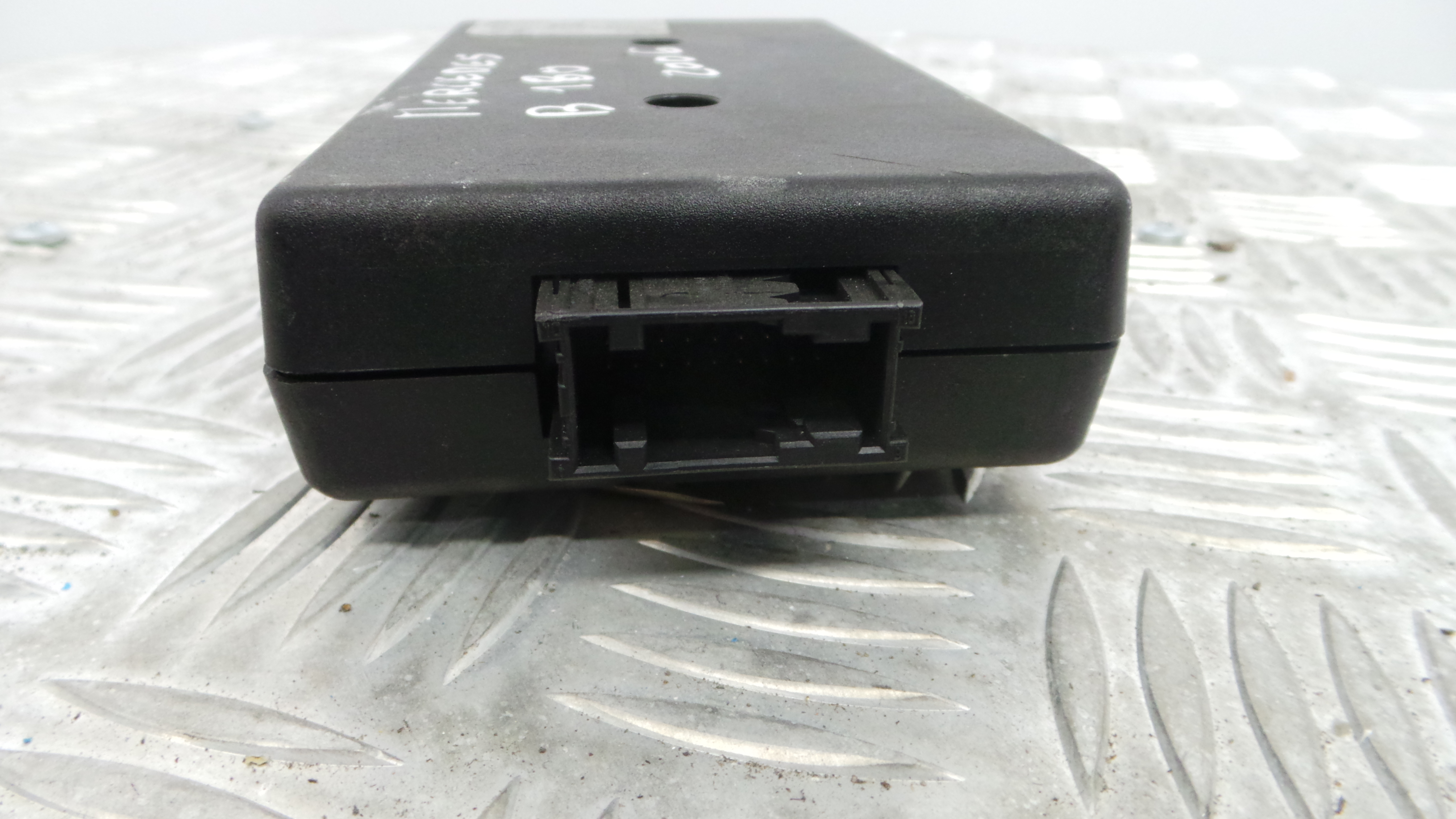 Centrais multimédias B67824232 - MERCEDES-BENZ B-CLASS Sports Tourer (W245)-33150479