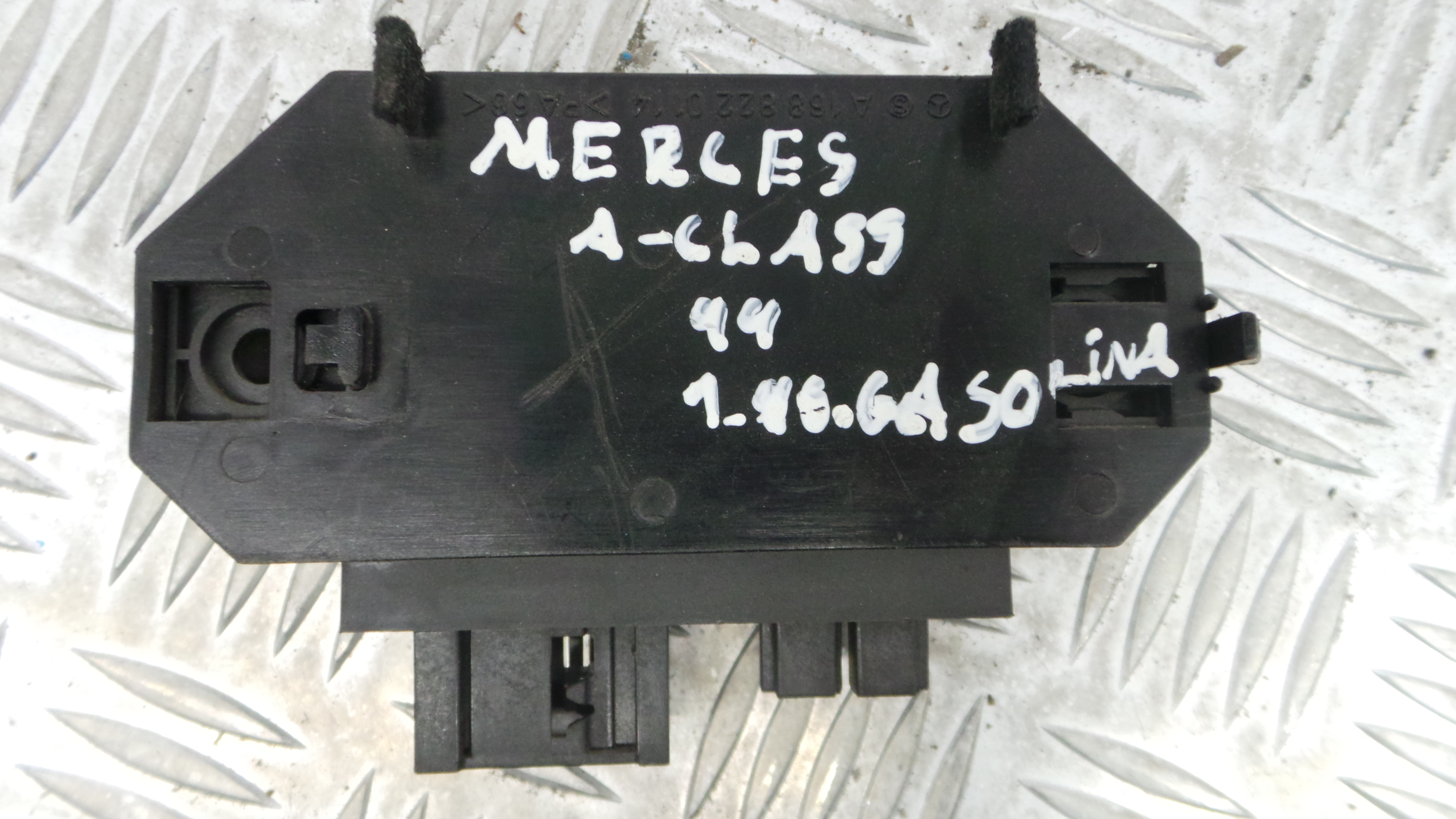Centralina de Ignição (imobilizador) 1688200226 - MERCEDES-BENZ A-CLASS (W168)-33150507