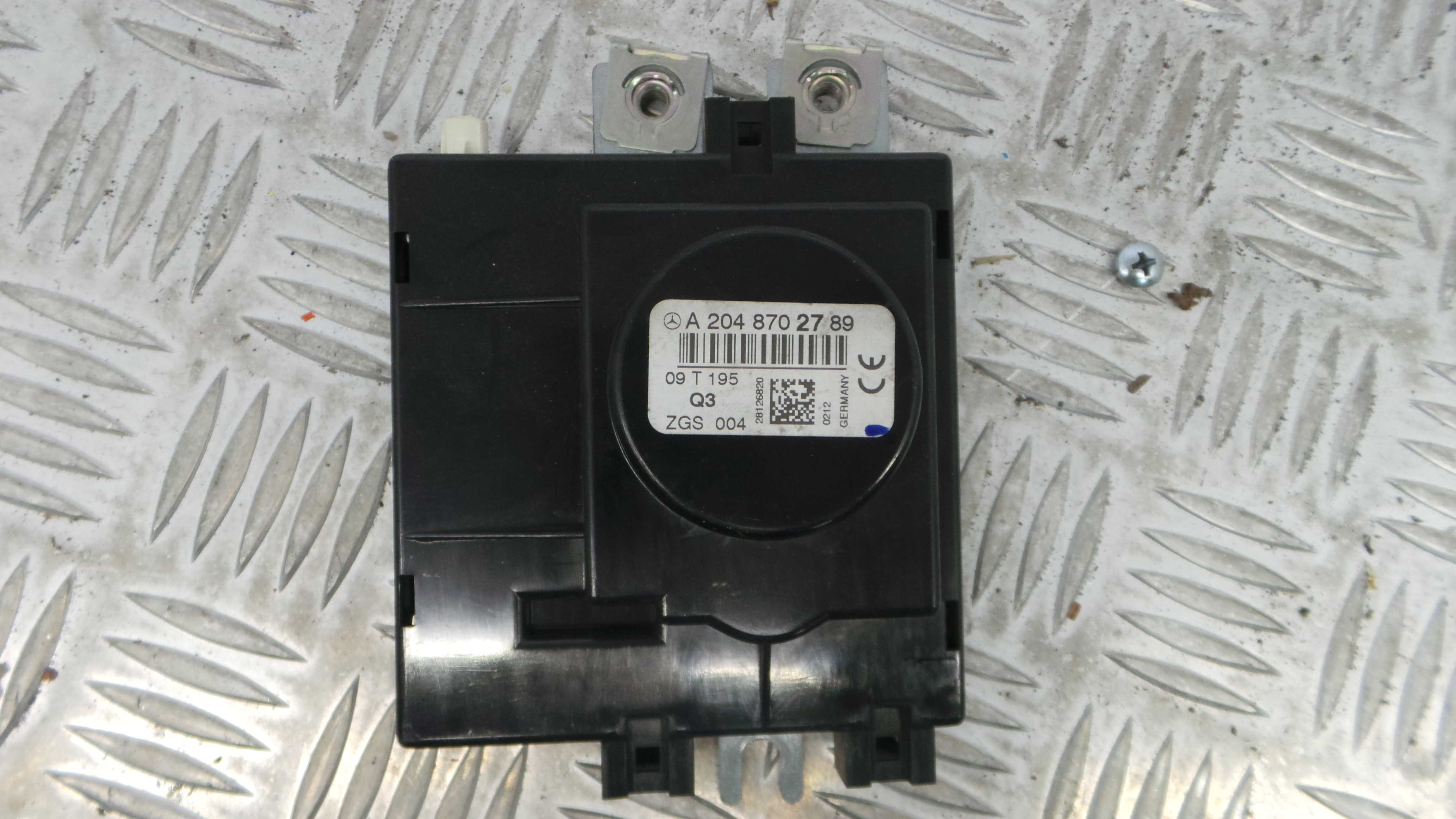 Adaptador Antena A2048702789 - MERCEDES-BENZ C-CLASS (W204)-33150509