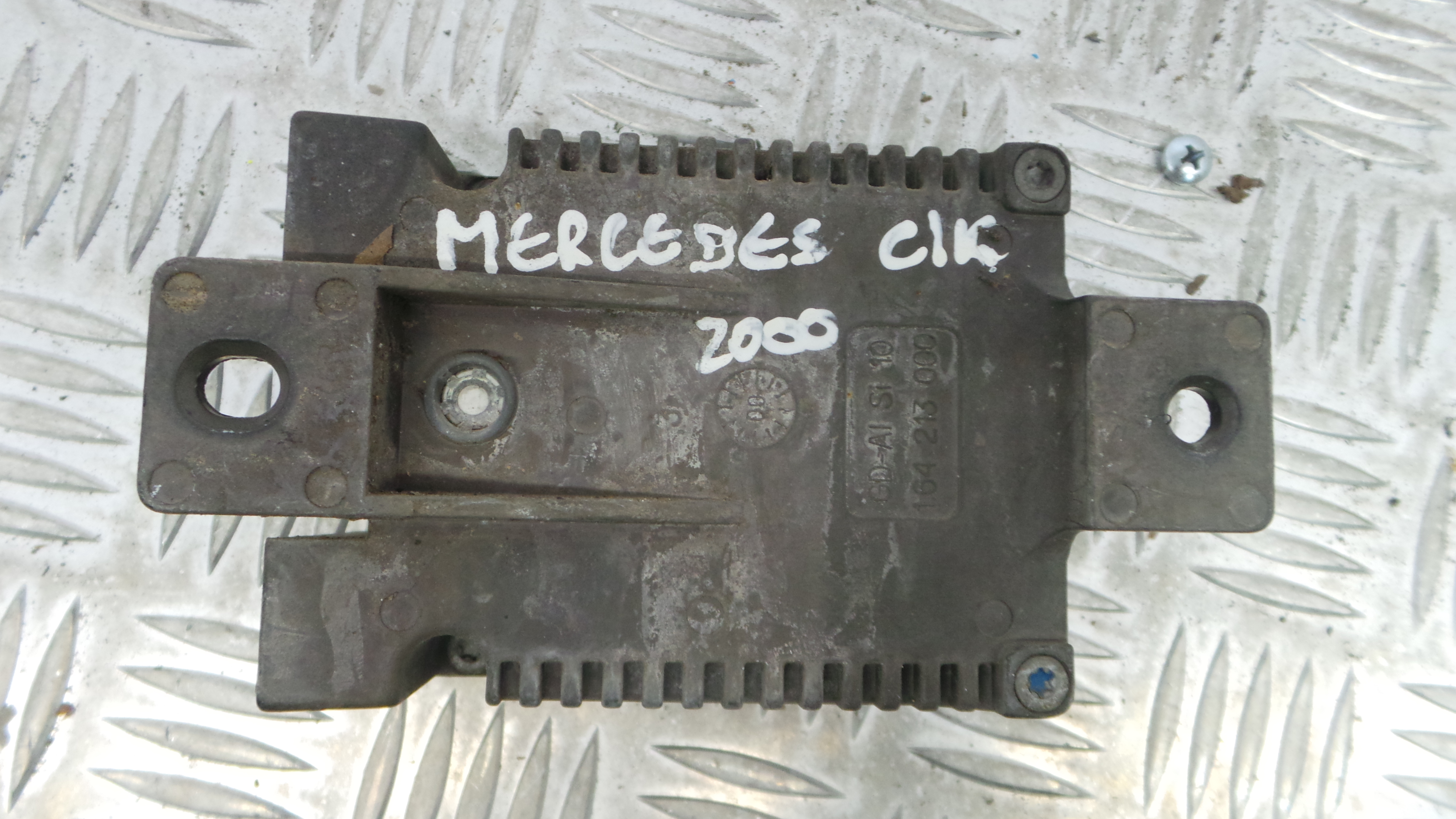 Relé A0255455932 - MERCEDES-BENZ CLK (C208)-33150511 Relé A0255455932 - MERCEDES-BENZ CLK (C208)-33150511