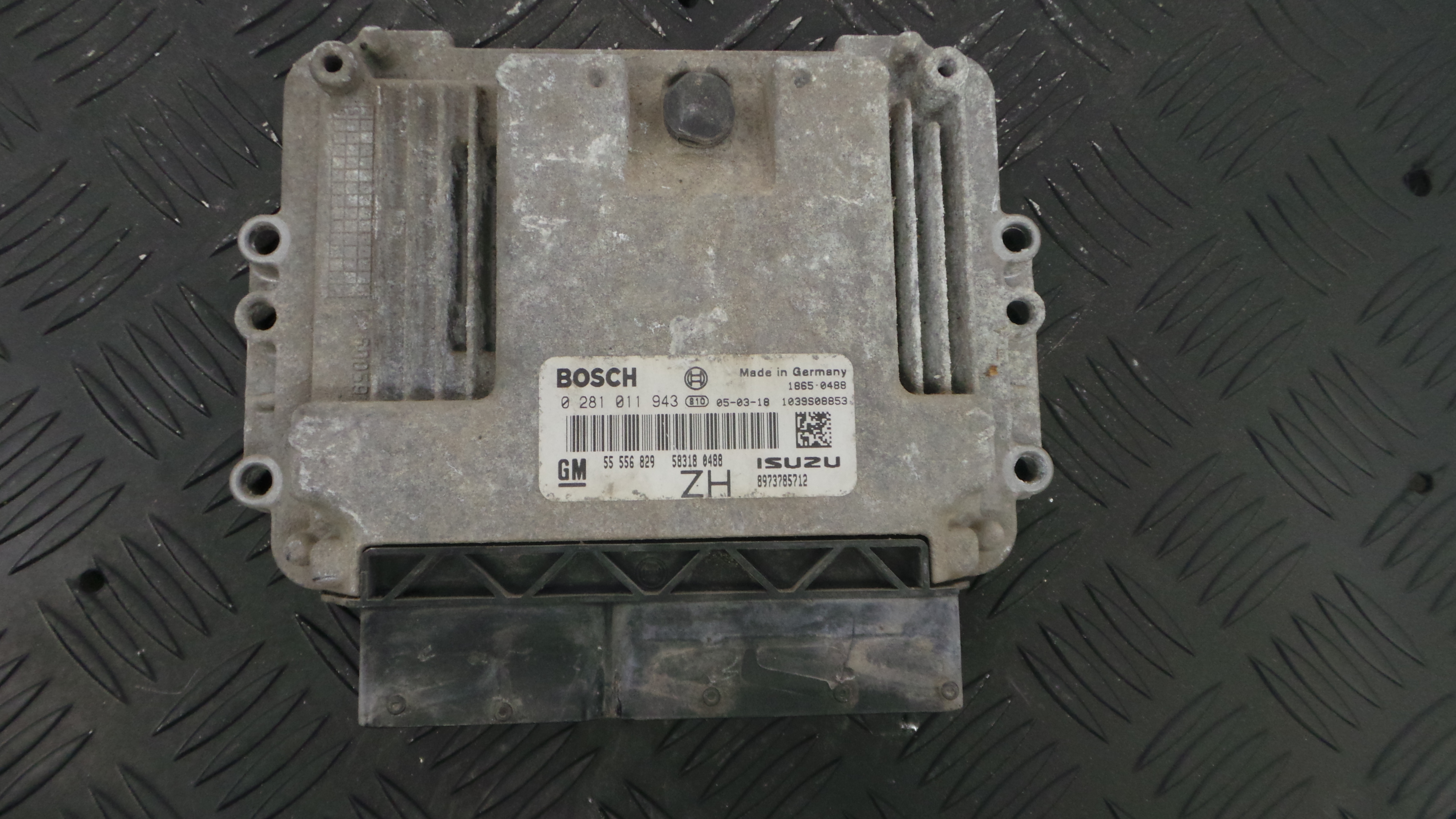 Centralina do Motor 55556829 - OPEL ASTRA H (A04)-33150551