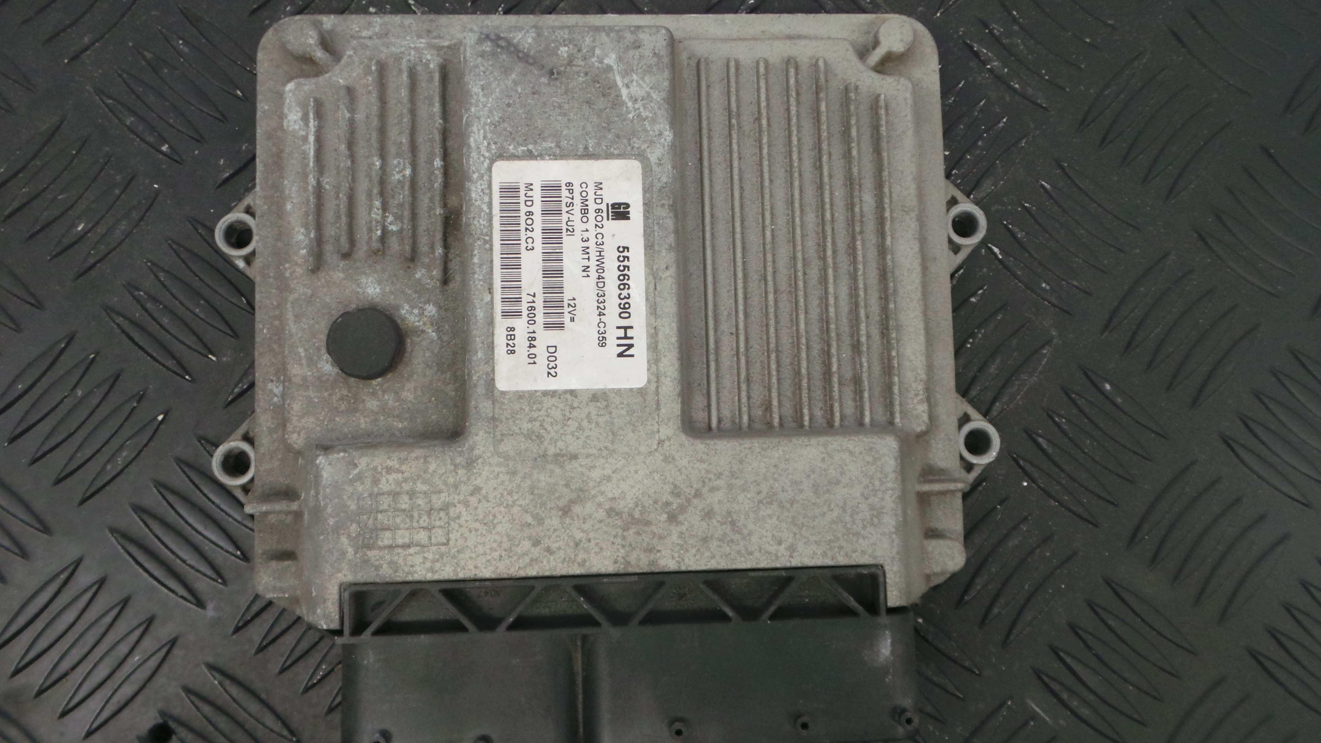 Centralina do Motor 55566390 - OPEL COMBO Caixa/monovolume-33150562