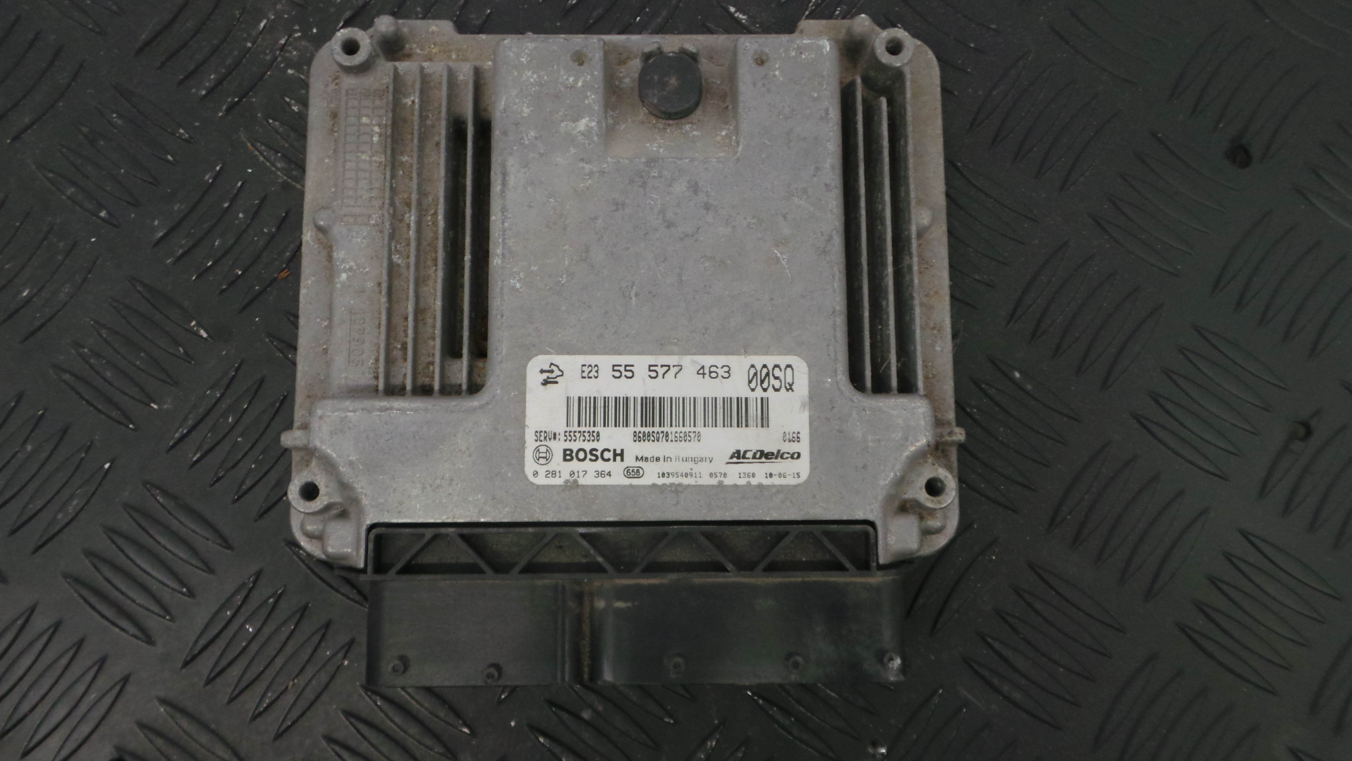 Centralina do Motor 55577463 - OPEL CORSA D (S07)-33150570