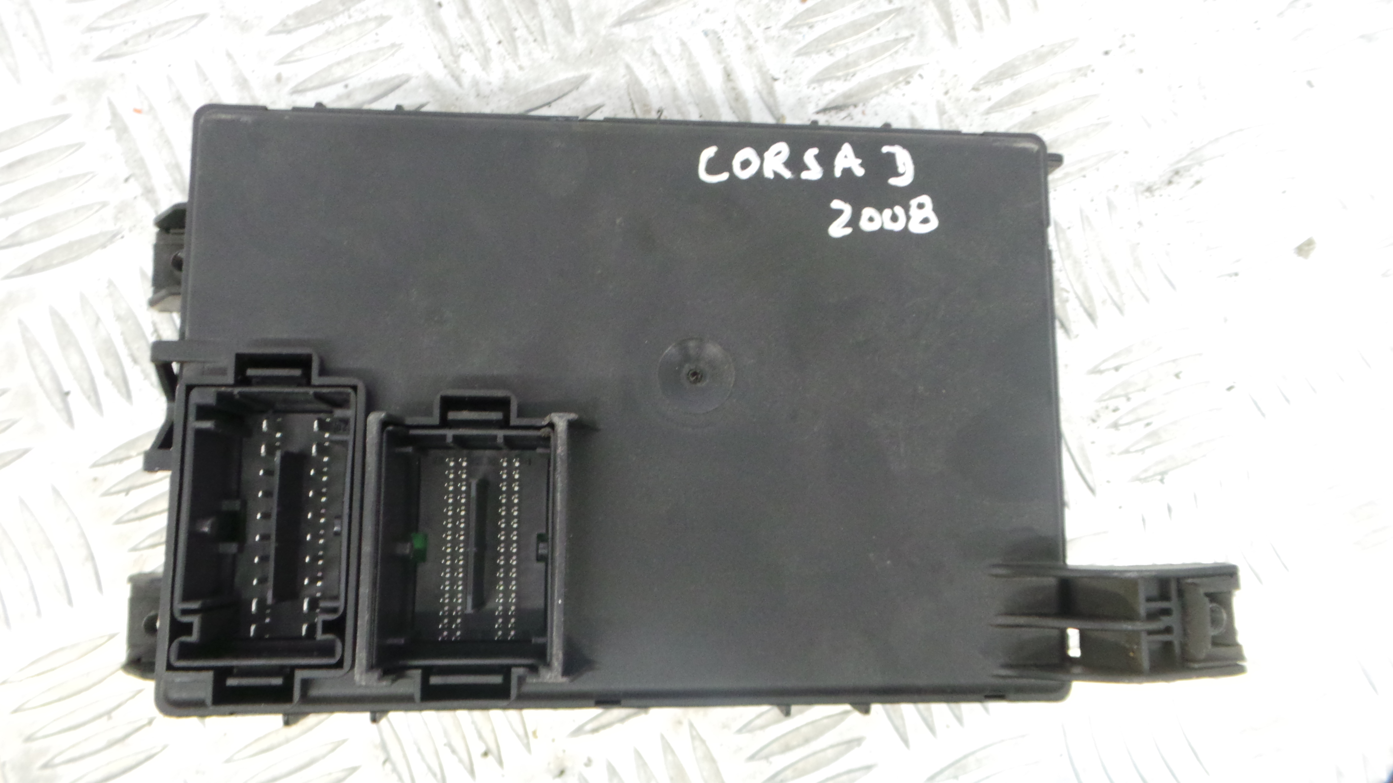 Caixa dos Fusíveis / BSI / UCH / SAM 13279900 - OPEL CORSA D (S07)-33150653