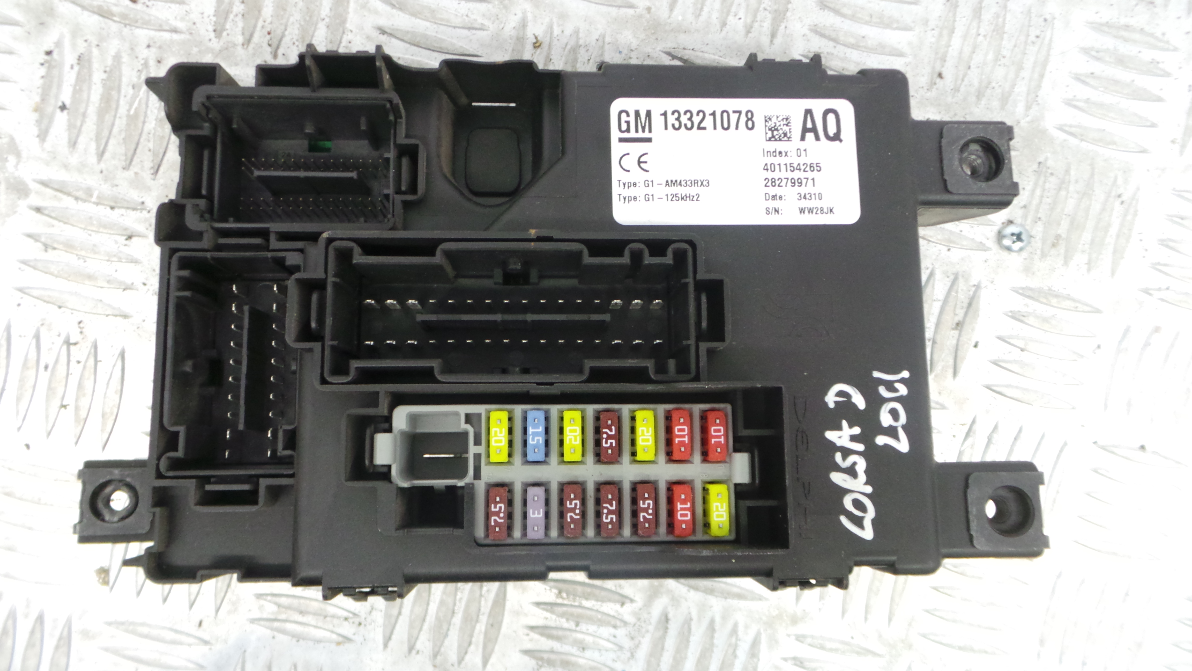 Caixa dos Fusíveis / BSI / UCH / SAM 13321078 - OPEL CORSA D (S07)-33150667