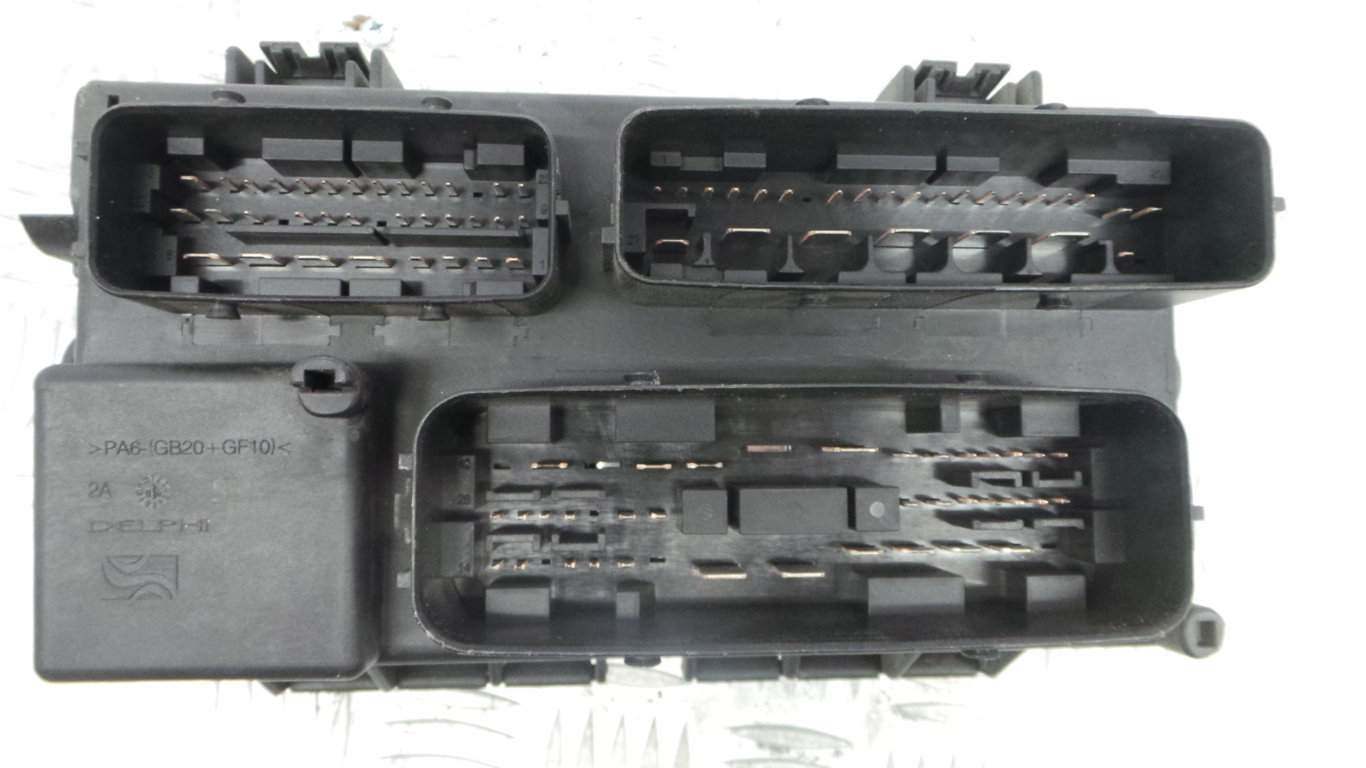 Caixa dos Fusíveis / BSI / UCH / SAM 13217394 - OPEL CORSA D (S07)-33150685