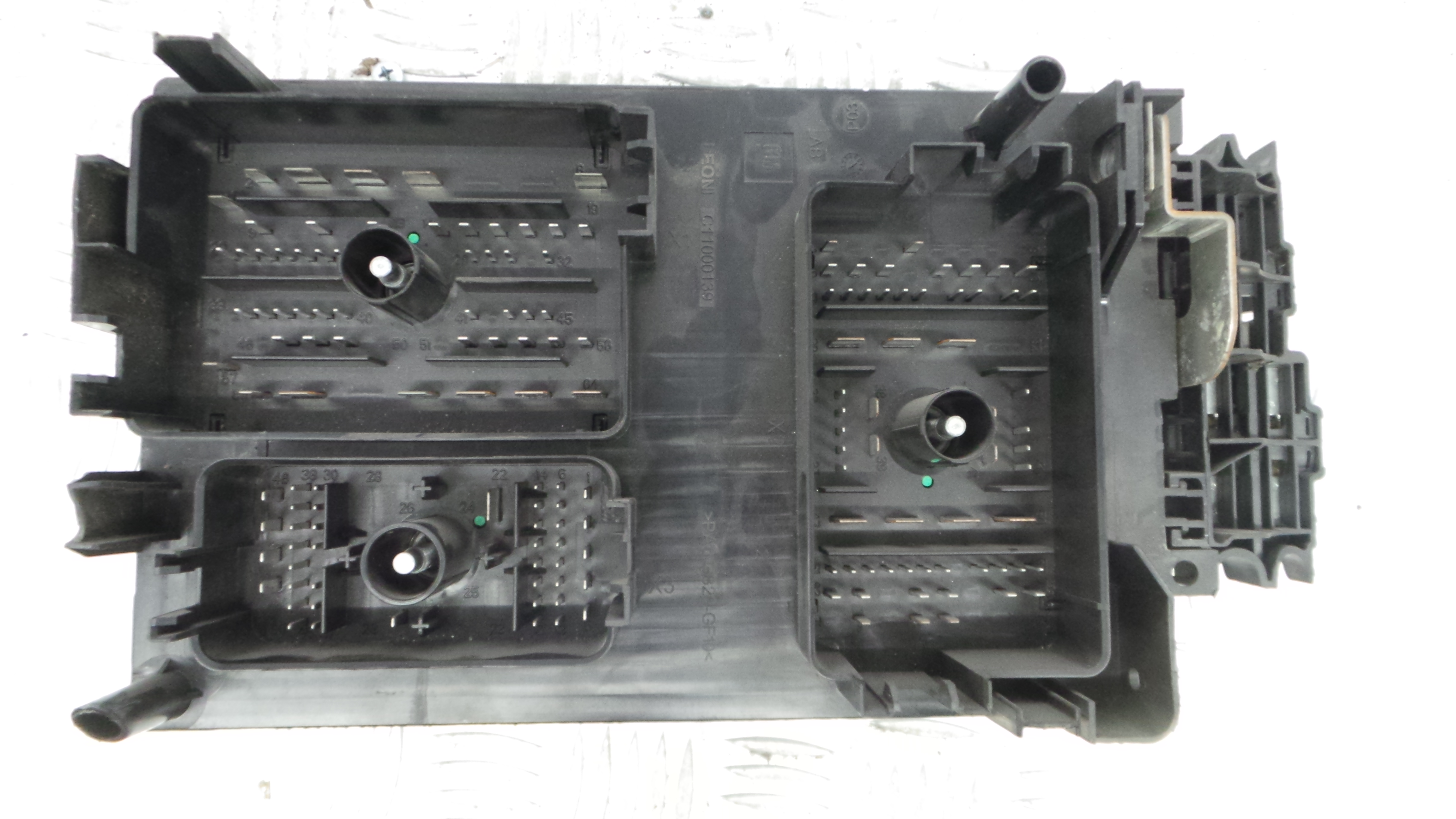 Caixa dos Fusíveis / BSI / UCH / SAM 13318782 - OPEL ASTRA J (P10)-33150690