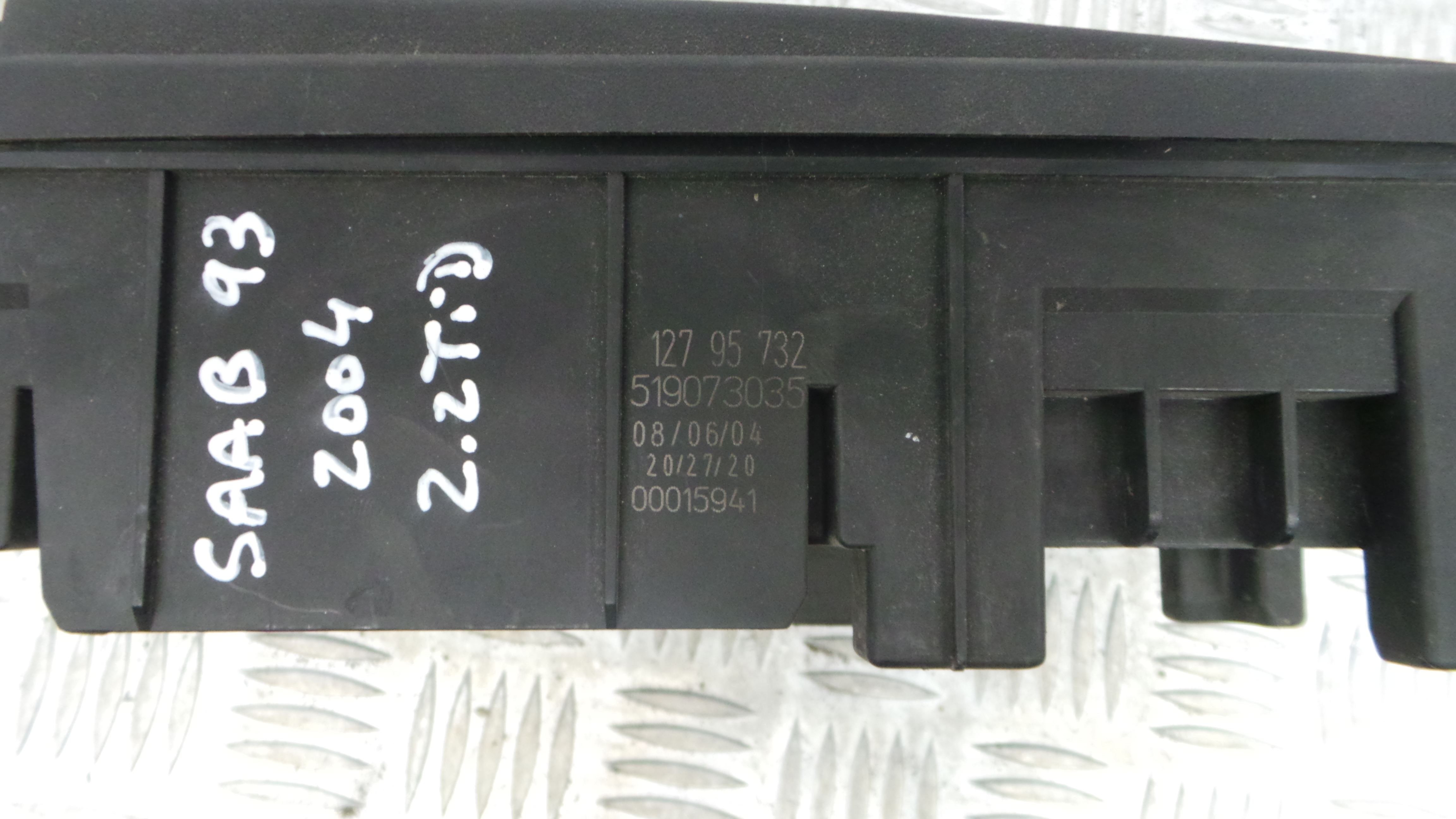 Caixa dos Fusíveis / BSI / UCH / SAM 12795732 - SAAB 9-3 (YS3F, E79, D79, D75)-33150696