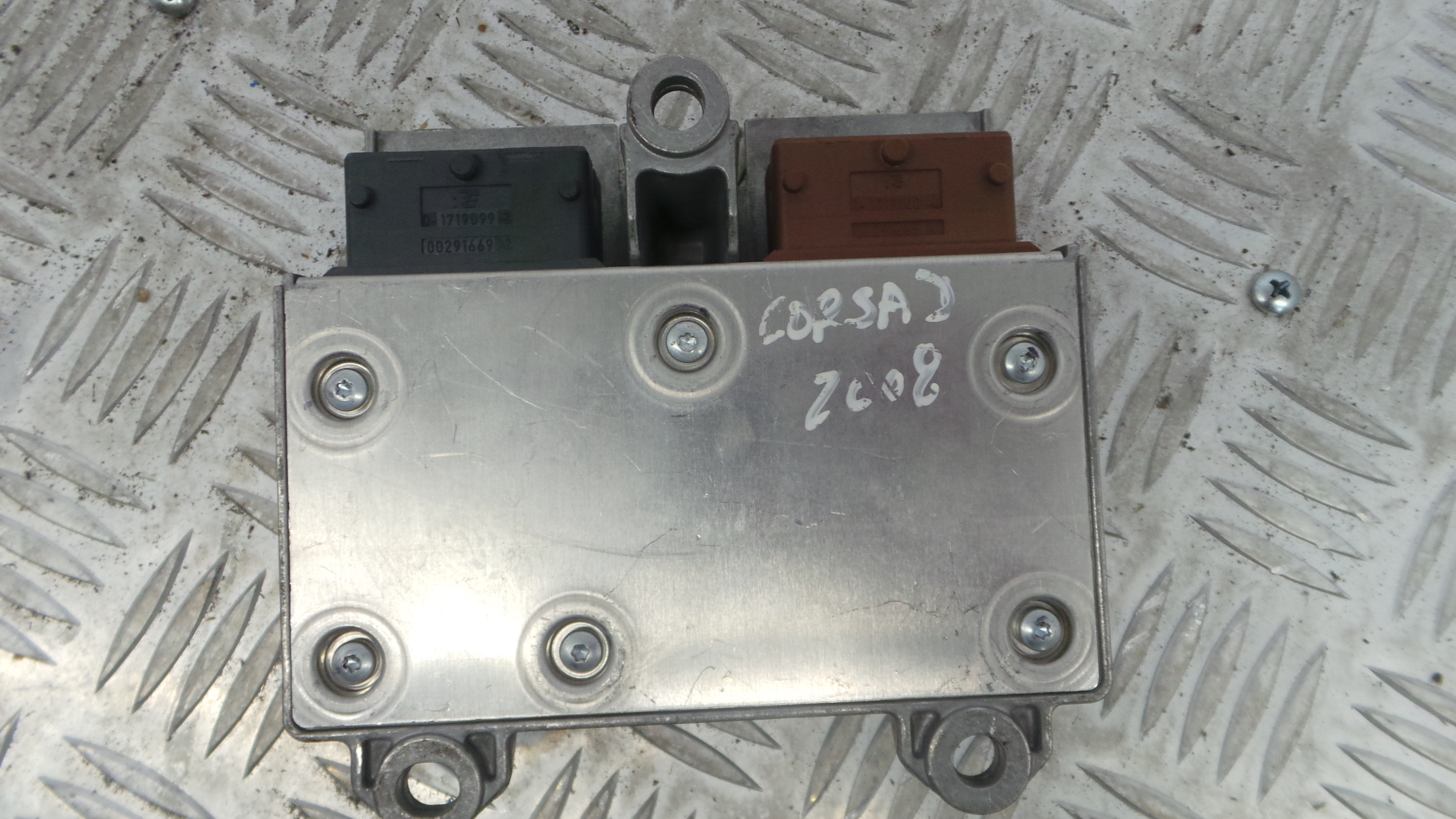 Centralina de Airbags 13379528 - OPEL CORSA D (S07)-33150707 Centralina de Airbags 13379528 - OPEL CORSA D (S07)-33150707